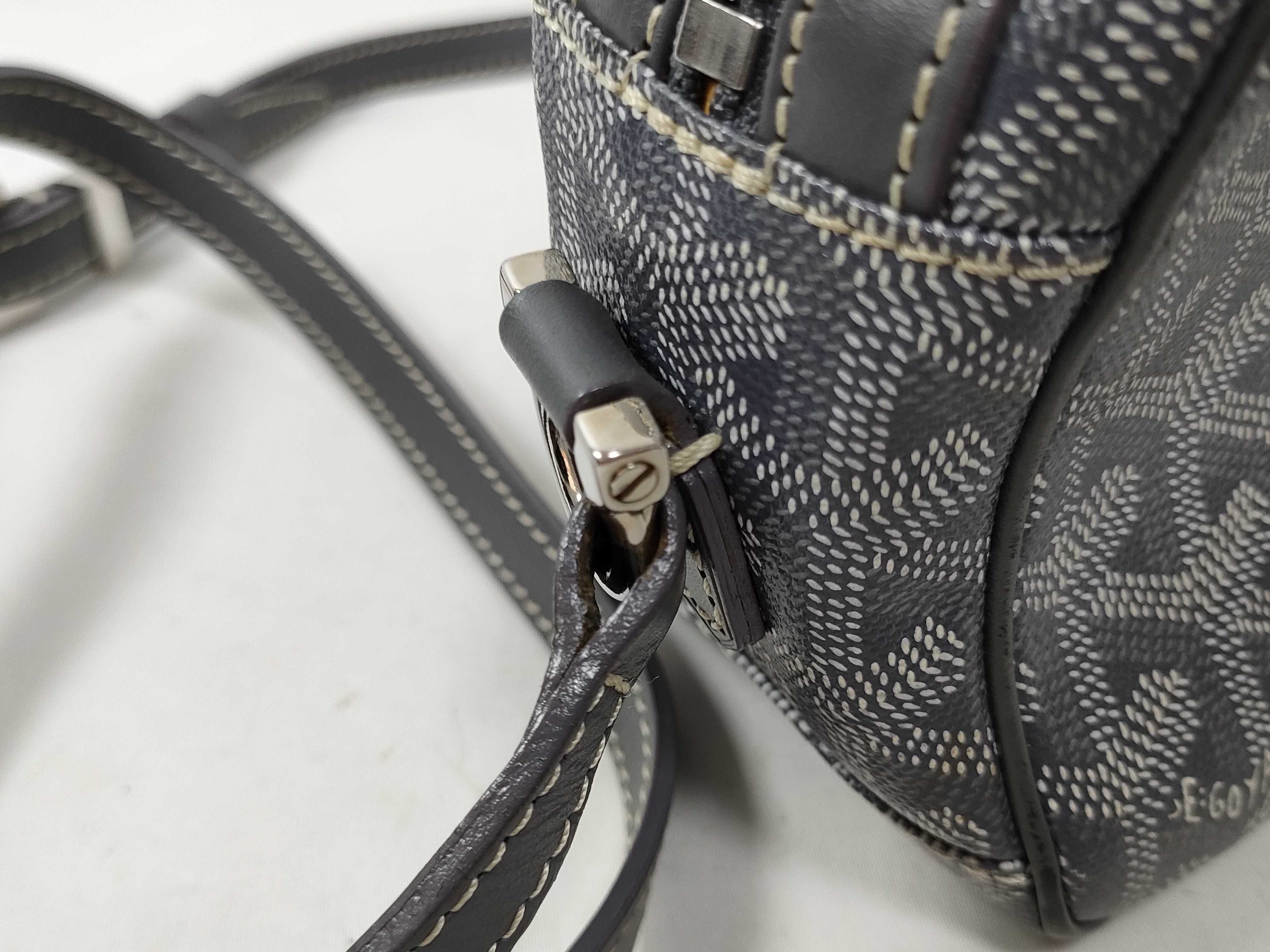 Cup Vert PM Grey Shoulder Bag — view 5