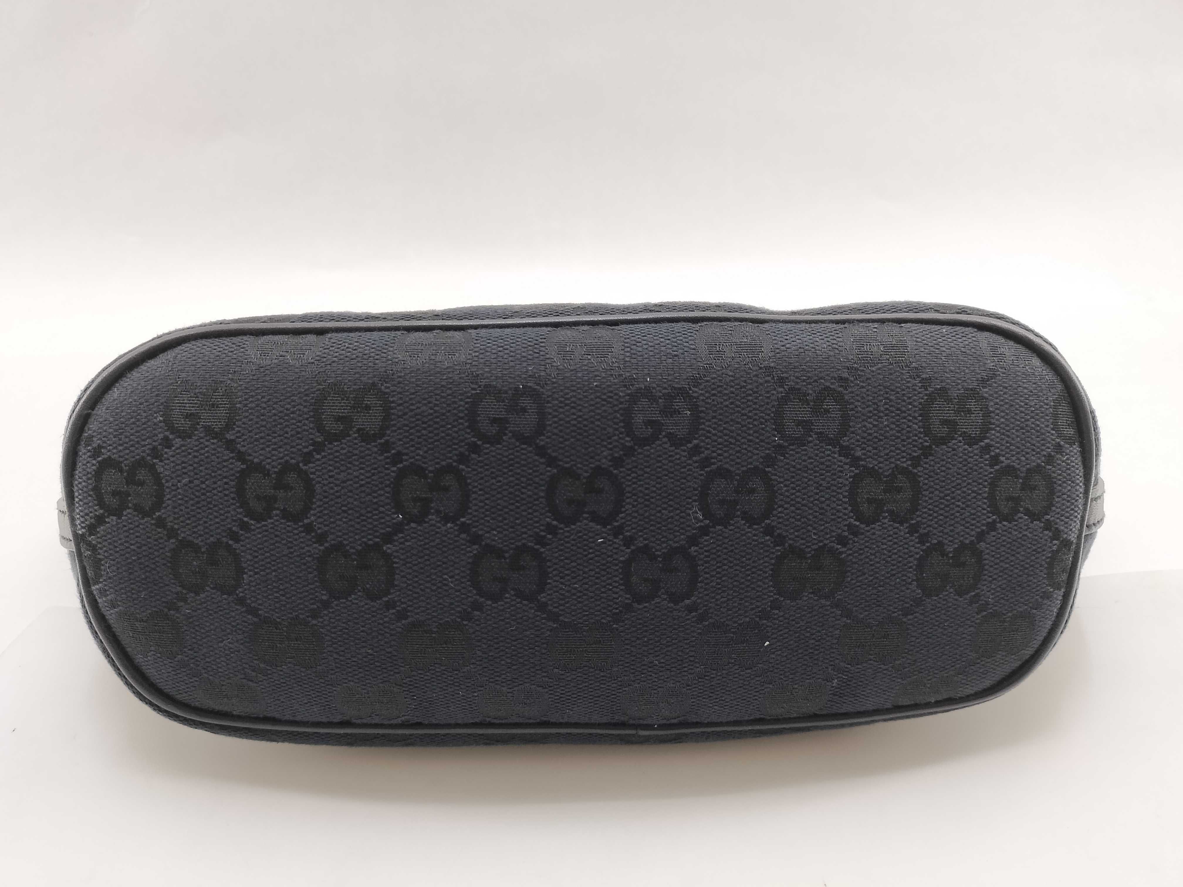 GG Canvas Gucci Handbag Pouch — view 3