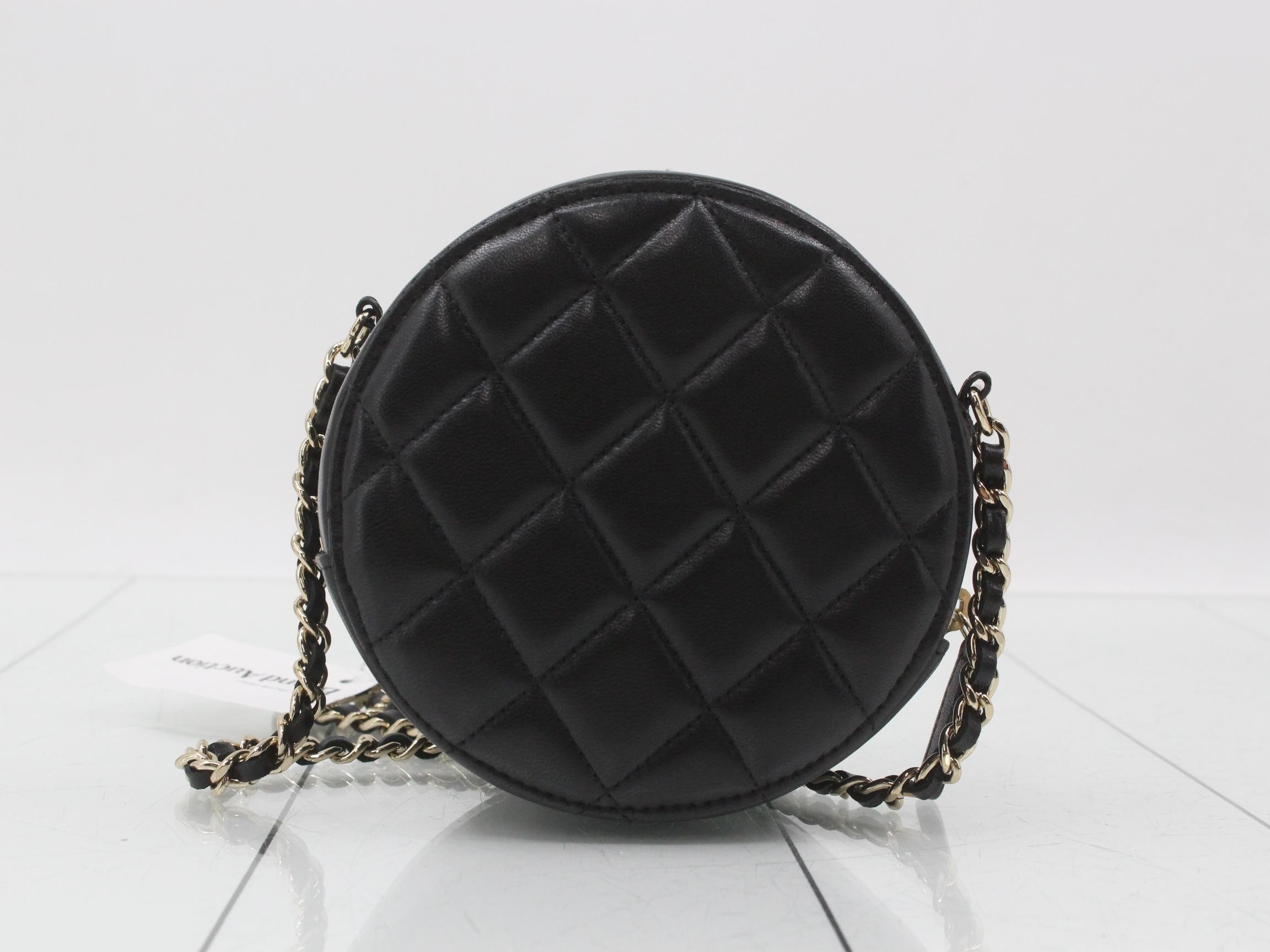 Matelassé Shoulder Bag — view 2