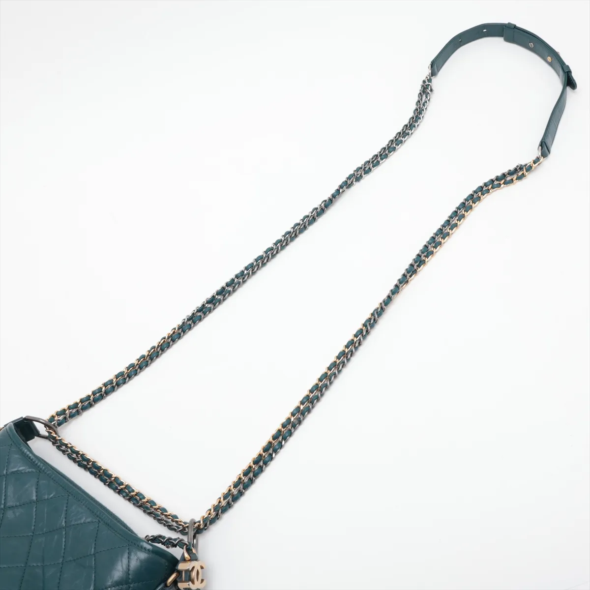 Gabrielle de Chanel Vintage Calfskin 2-Way Shoulder Bag, Green with Gold and Silver Hardware, 30547414 (Serial Number in the 30s) — view 5