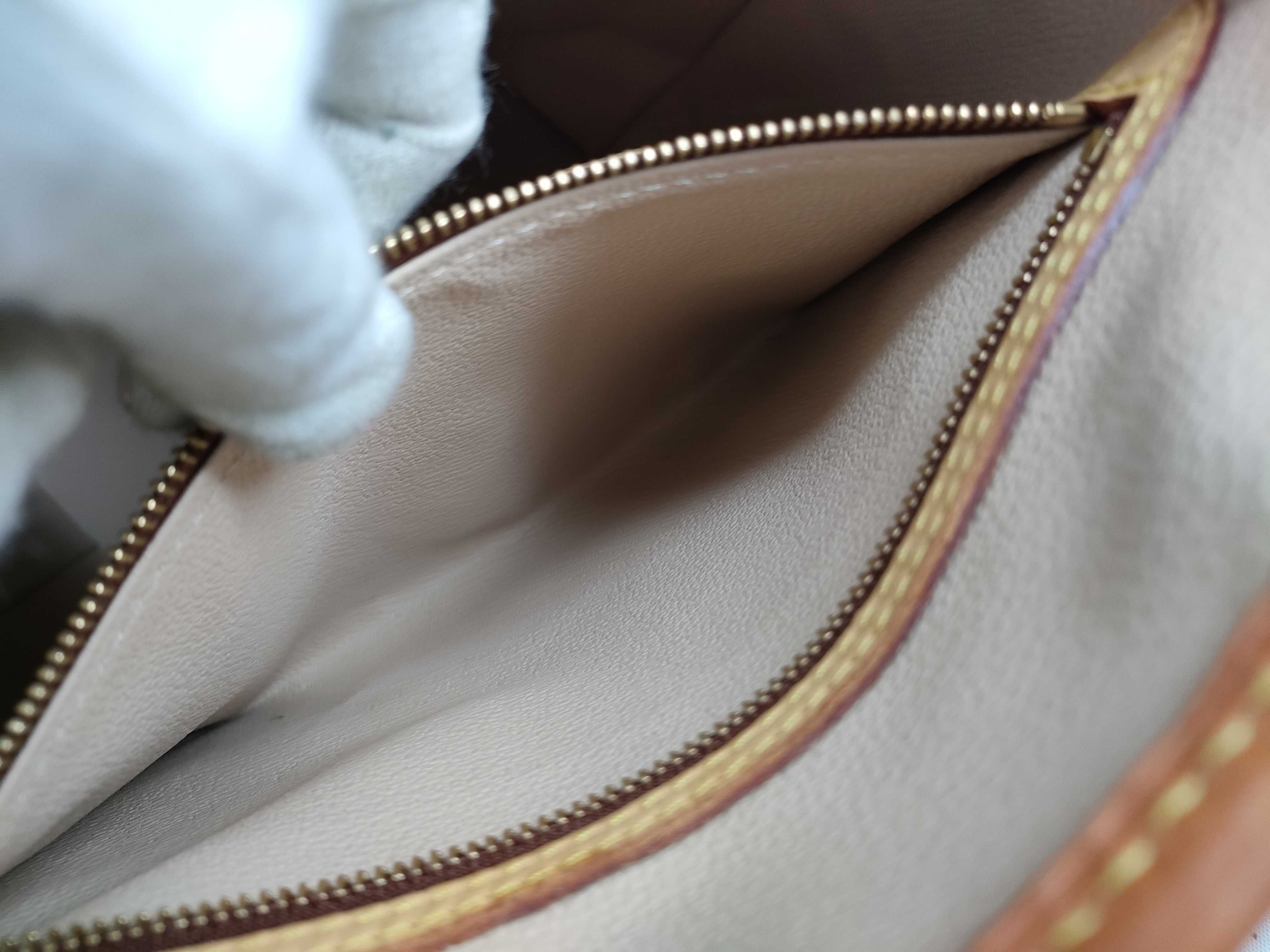 Monogram Bucket GM DK2192 Tote Bag — view 10