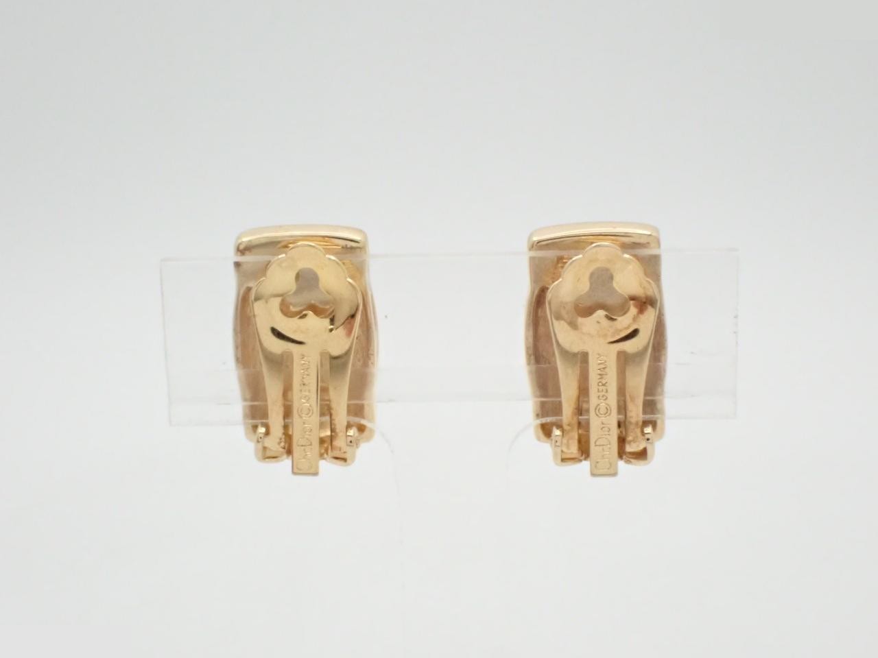 Other lines: Precious metals and earrings — view 2
