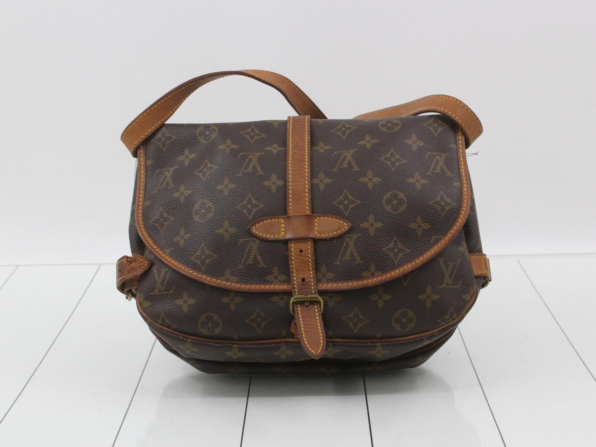 Monogram Saumur 30 — view 2