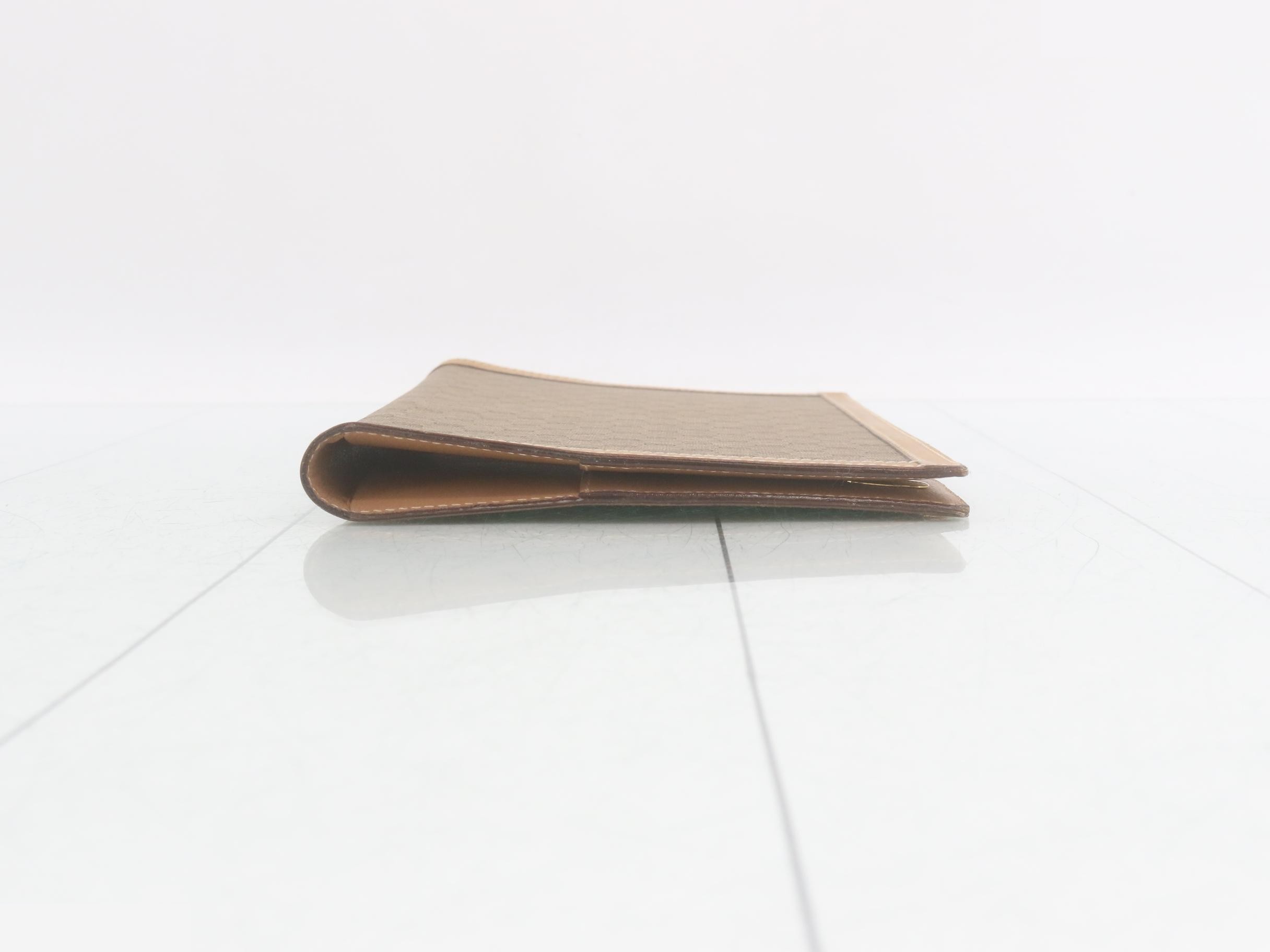 GG Supreme (Accessories) Notebook Case — view 3