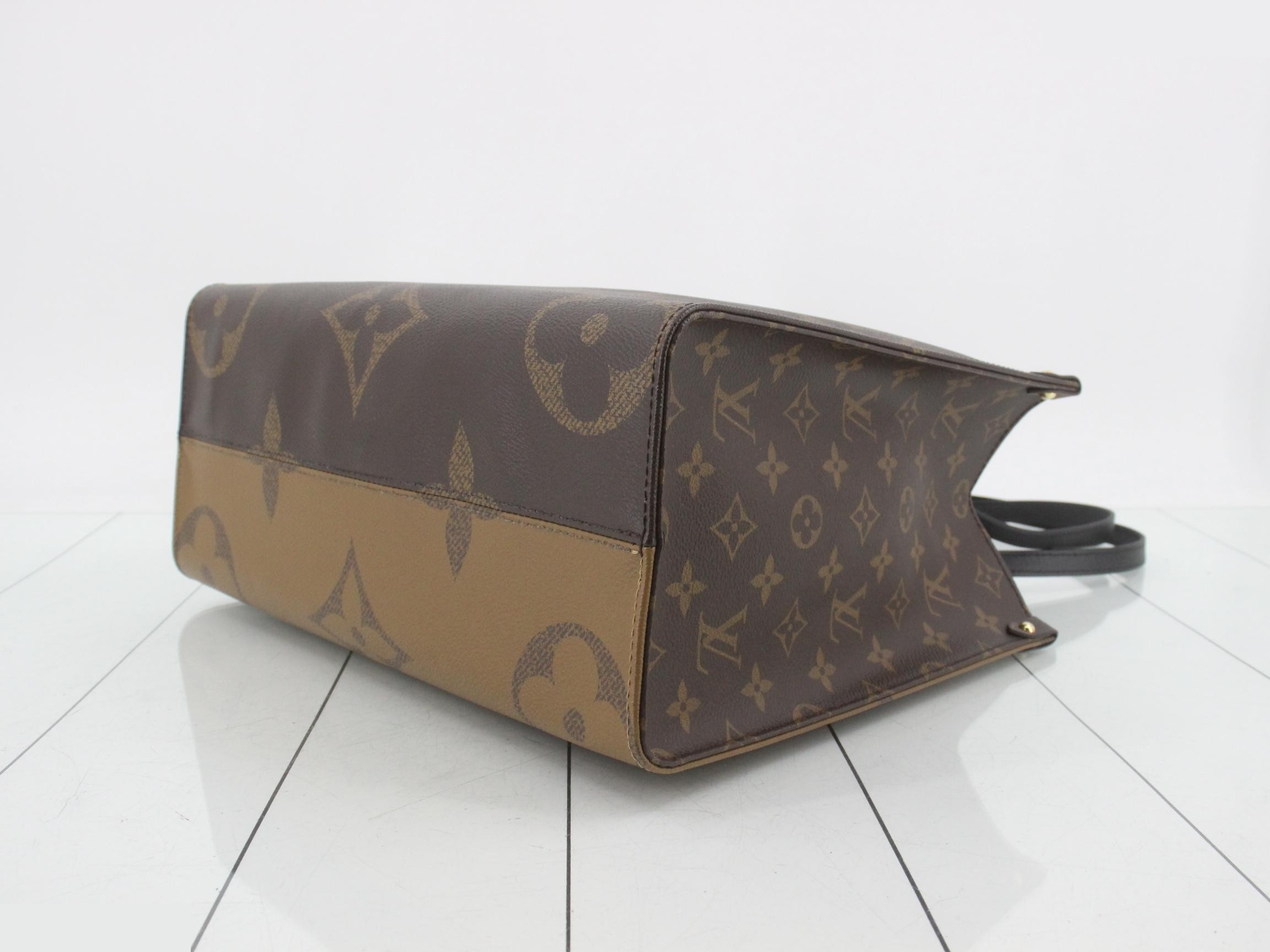 Giant Monogram Reverse OnTheGo MM — view 6