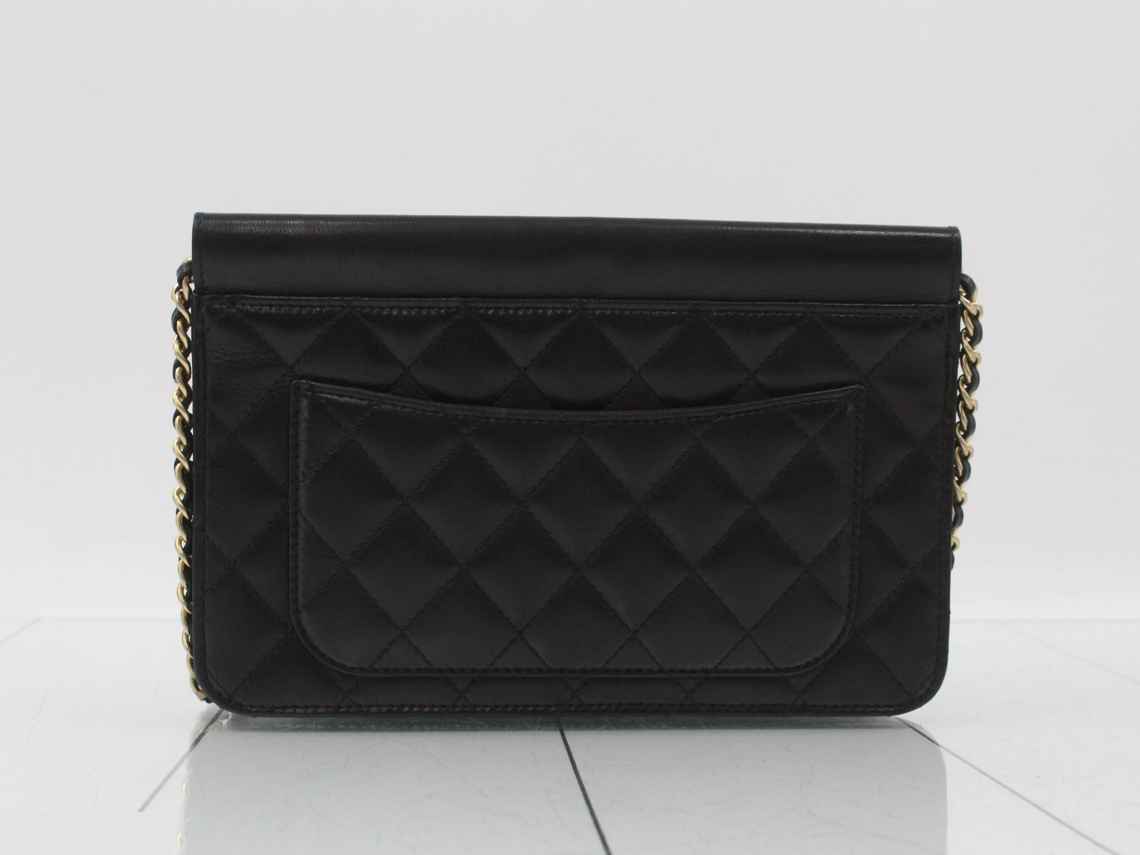 Matelassé (bag) - Shoulder bag — view 2
