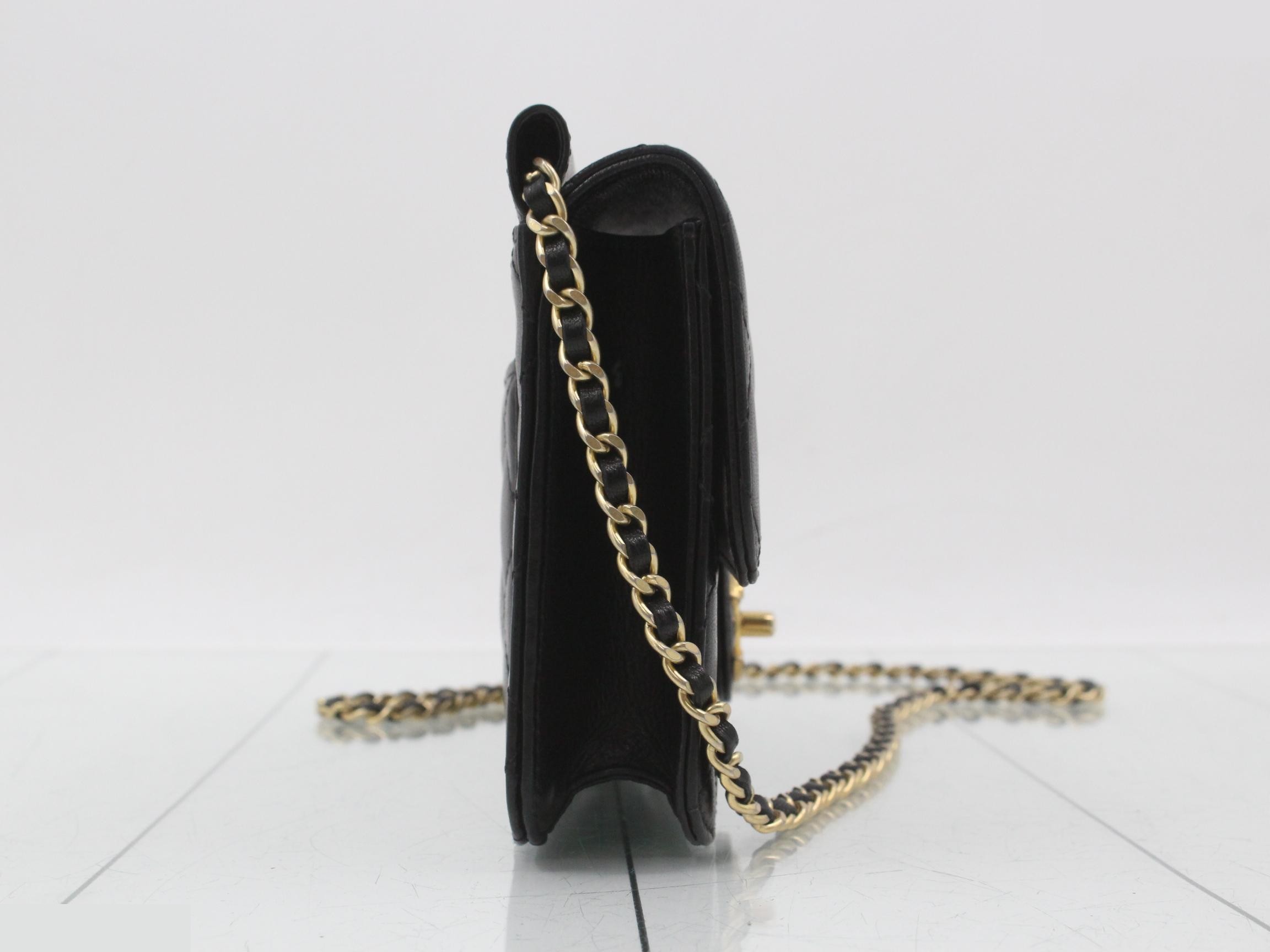 Matelassé (bag) - Shoulder bag — view 4