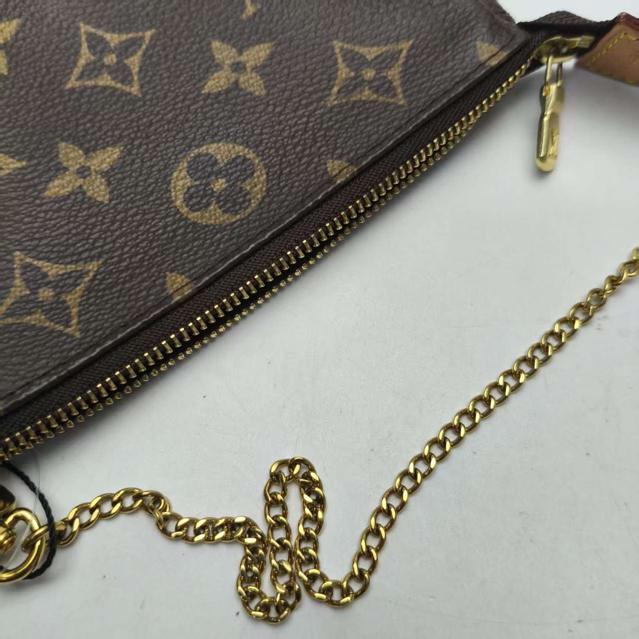 【*Shipped from: China*】LOUIS VUITTON PU Handbag — view 11