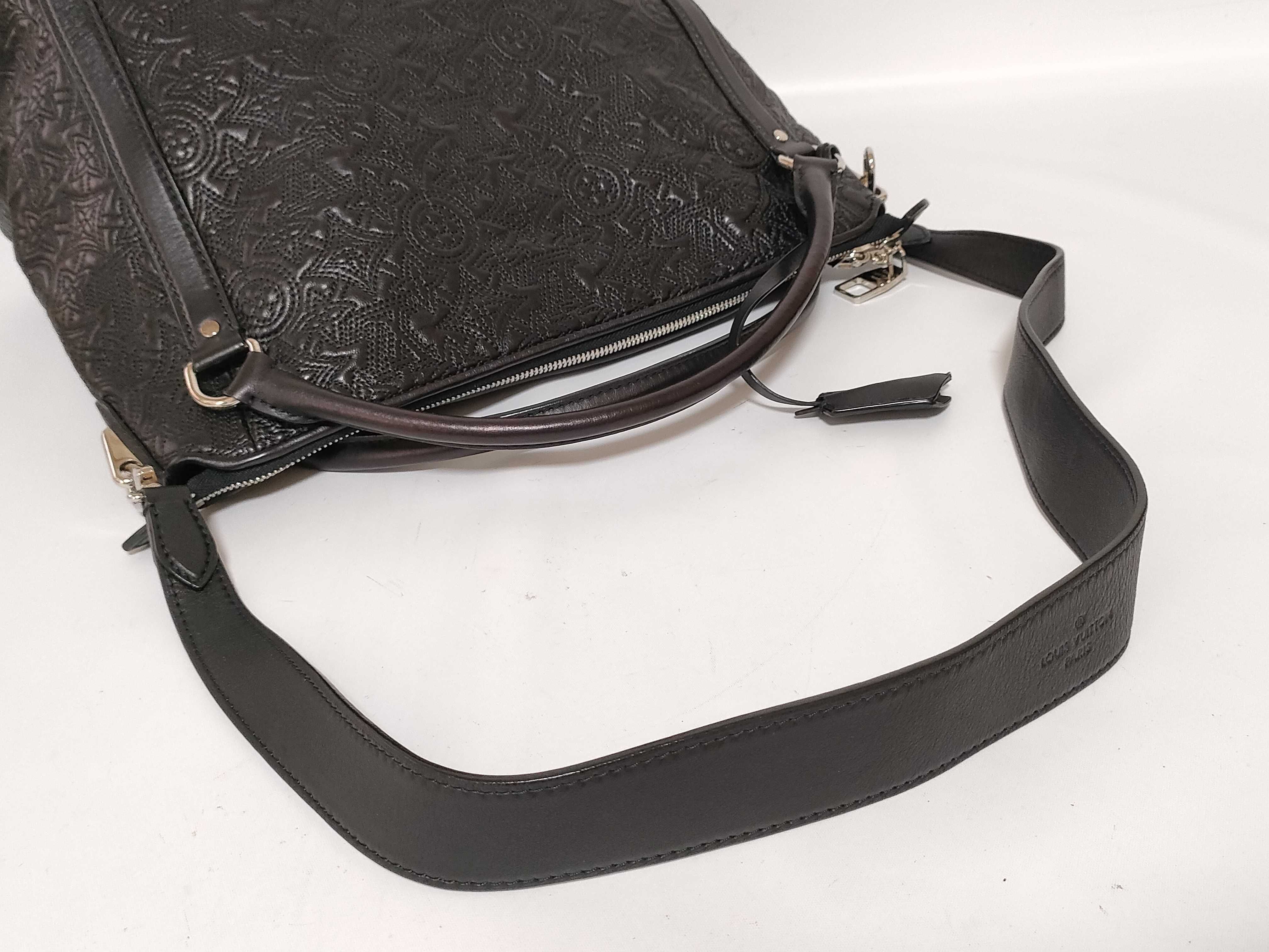 ID- Monogram Antheia Ixia PM M97071 FL2152 Black with strap and cro handbag — view 3