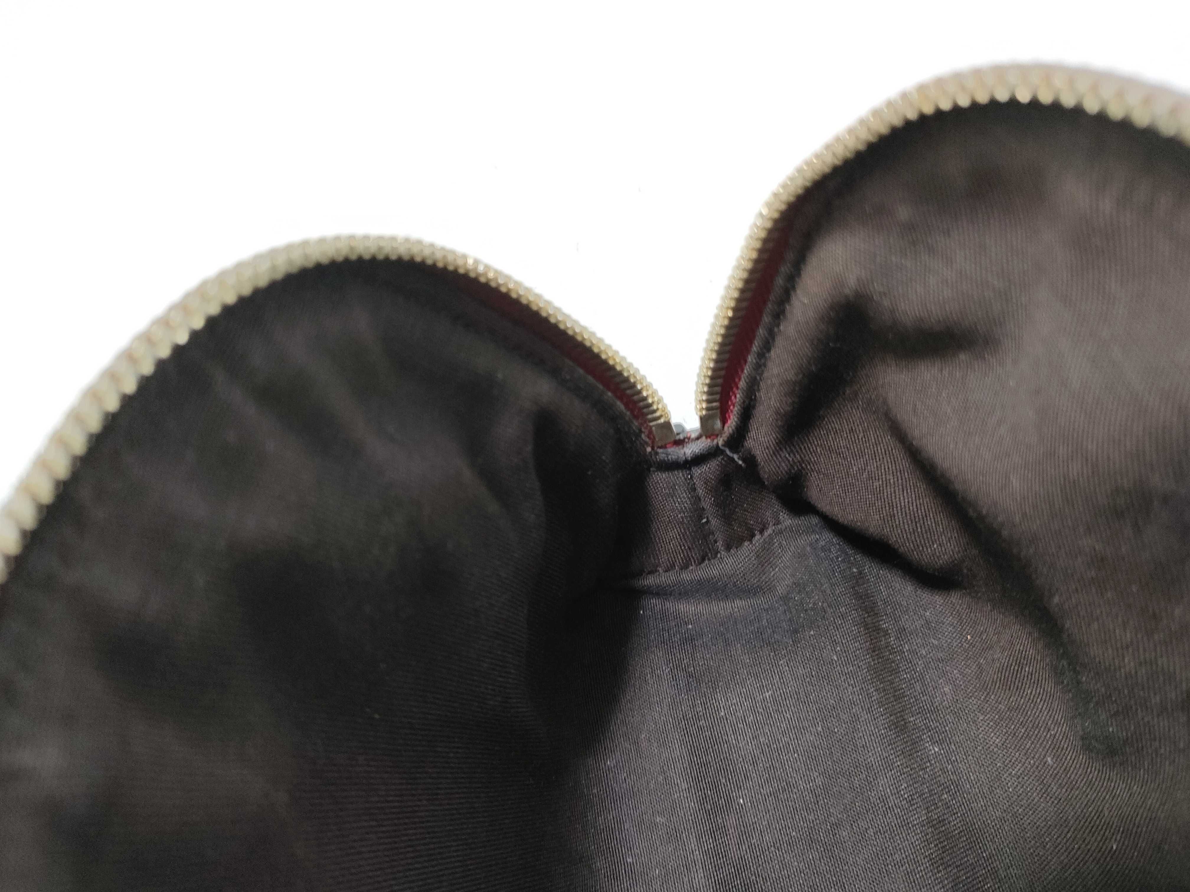 Red Pouch — view 6