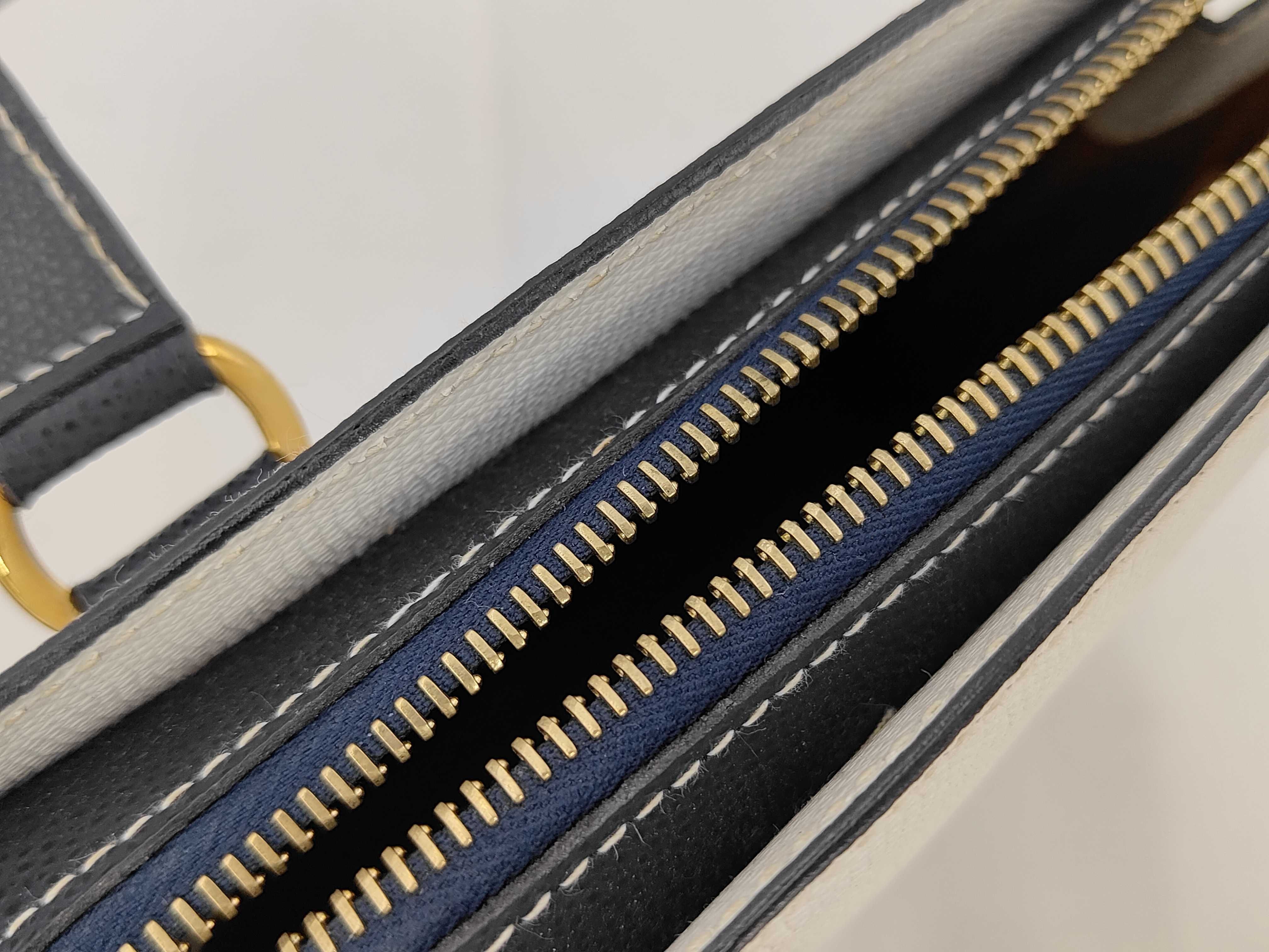 handbag — view 12