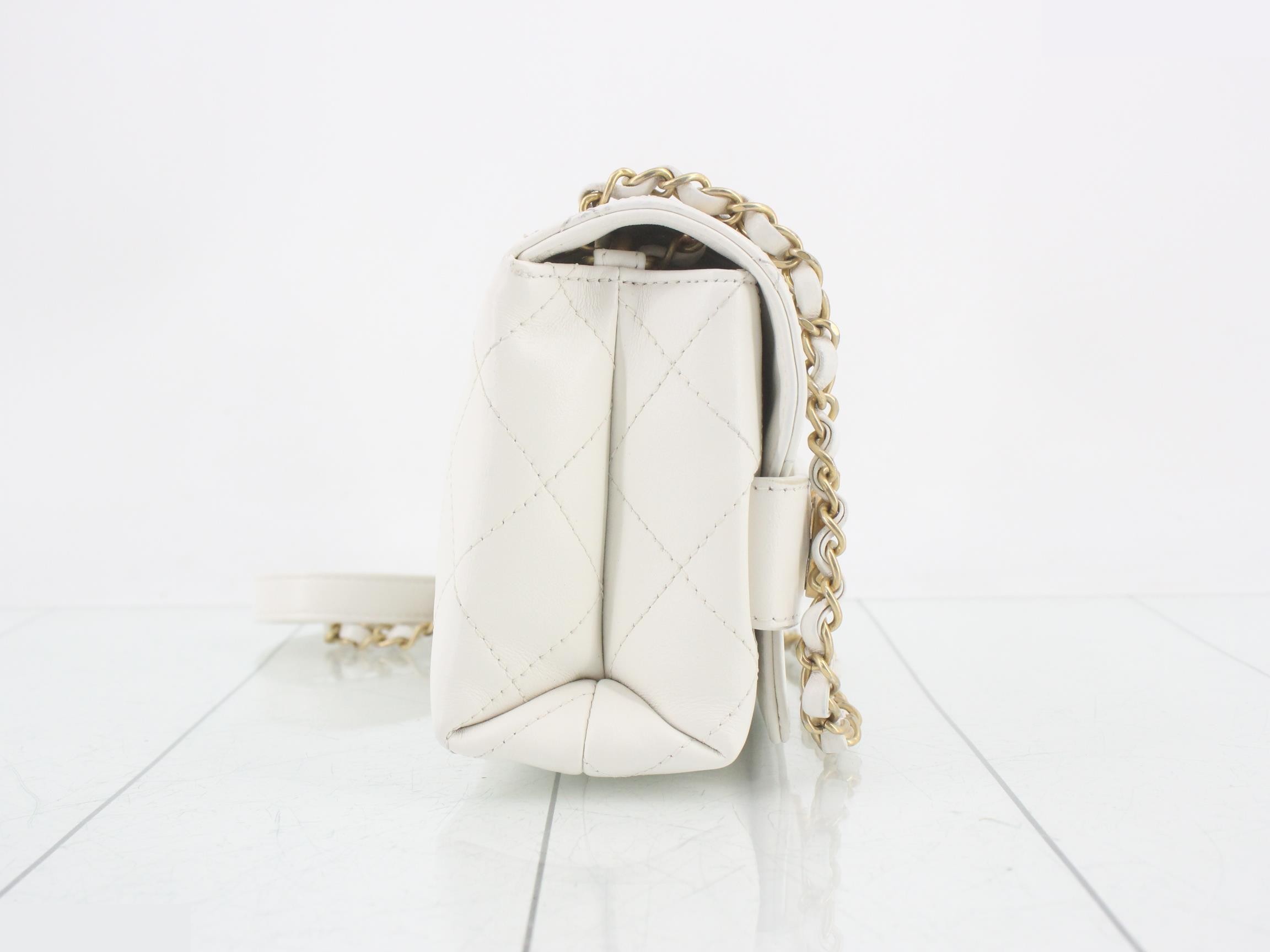 Leather, logo hardware, chain shoulder bag, white — view 4