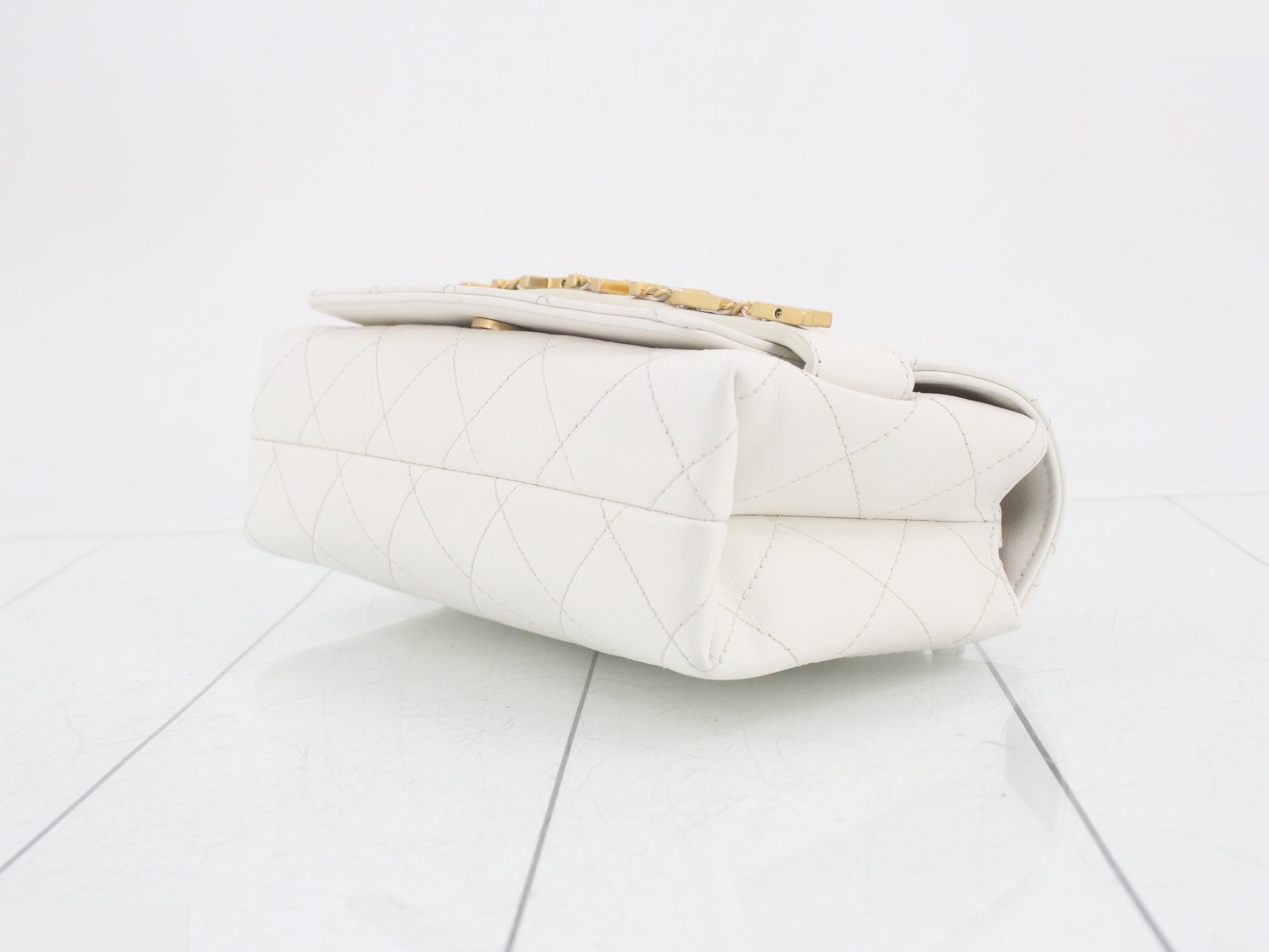 Leather, logo hardware, chain shoulder bag, white — view 6