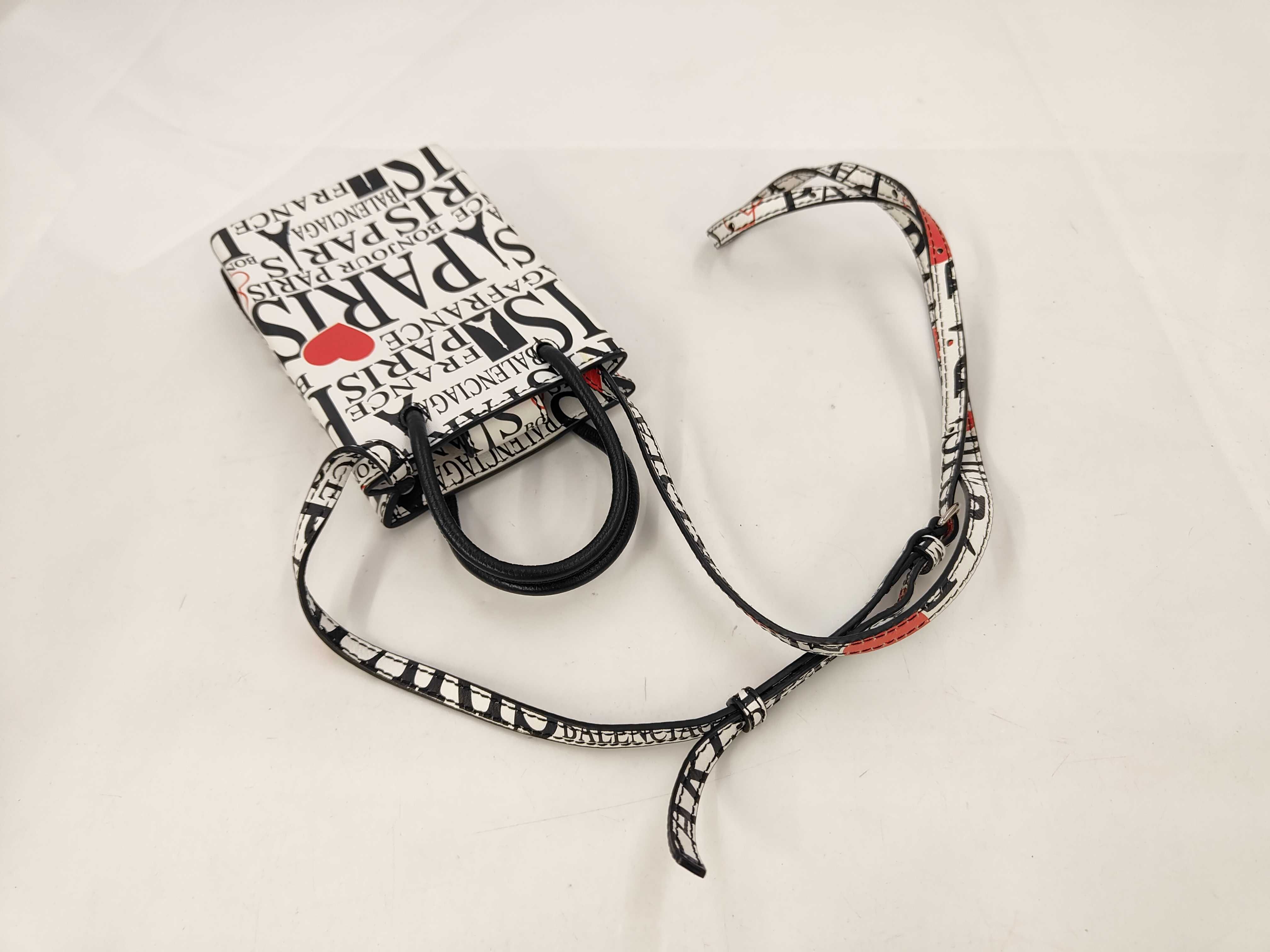 2-way Shoulder Bag Bonjour Paris Handbag Shoulder Bag — view 5