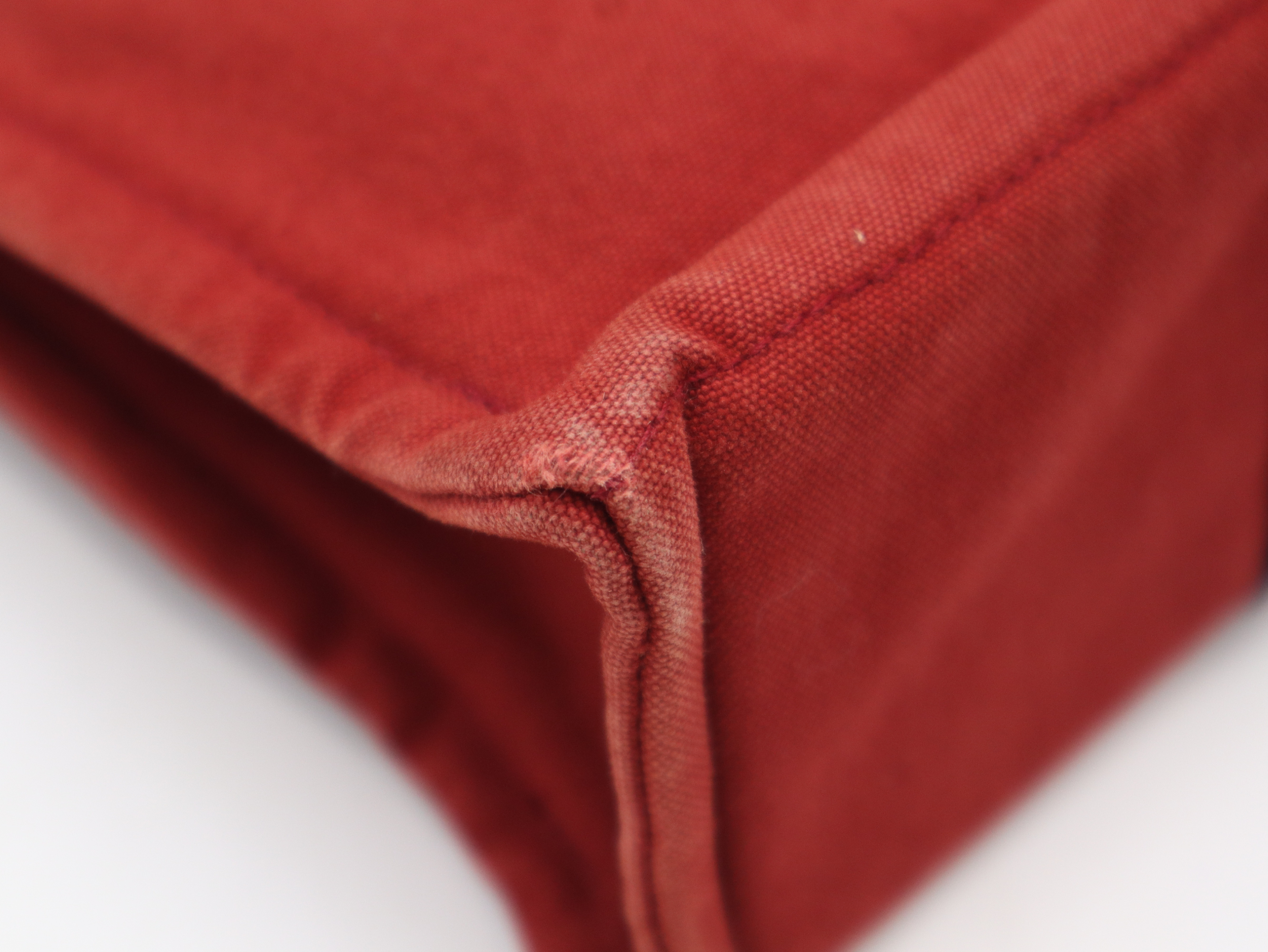 Fourre-Tout Tote PM Canvas Red Tote Bag — view 9