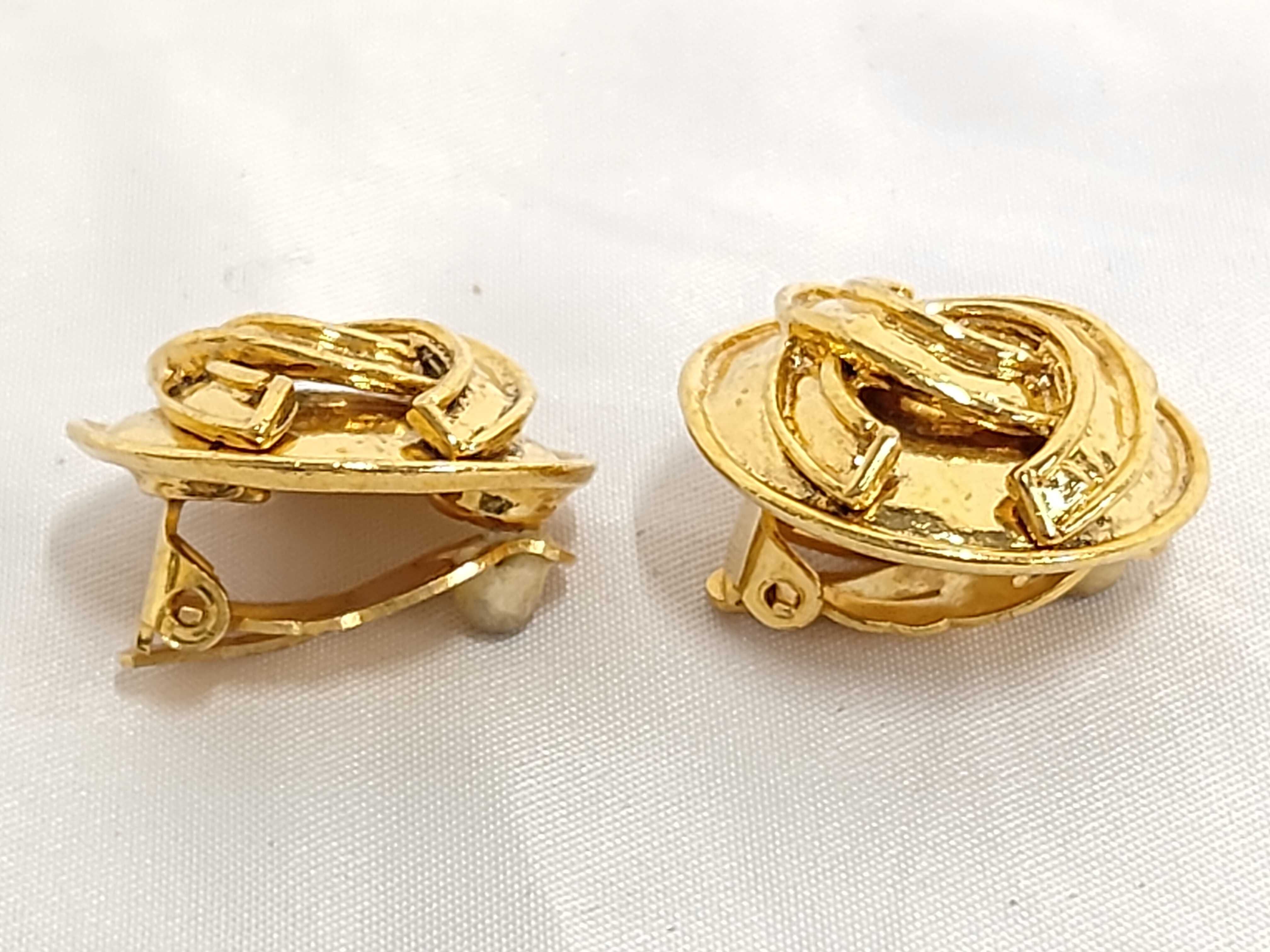 94P / Earrings — view 3