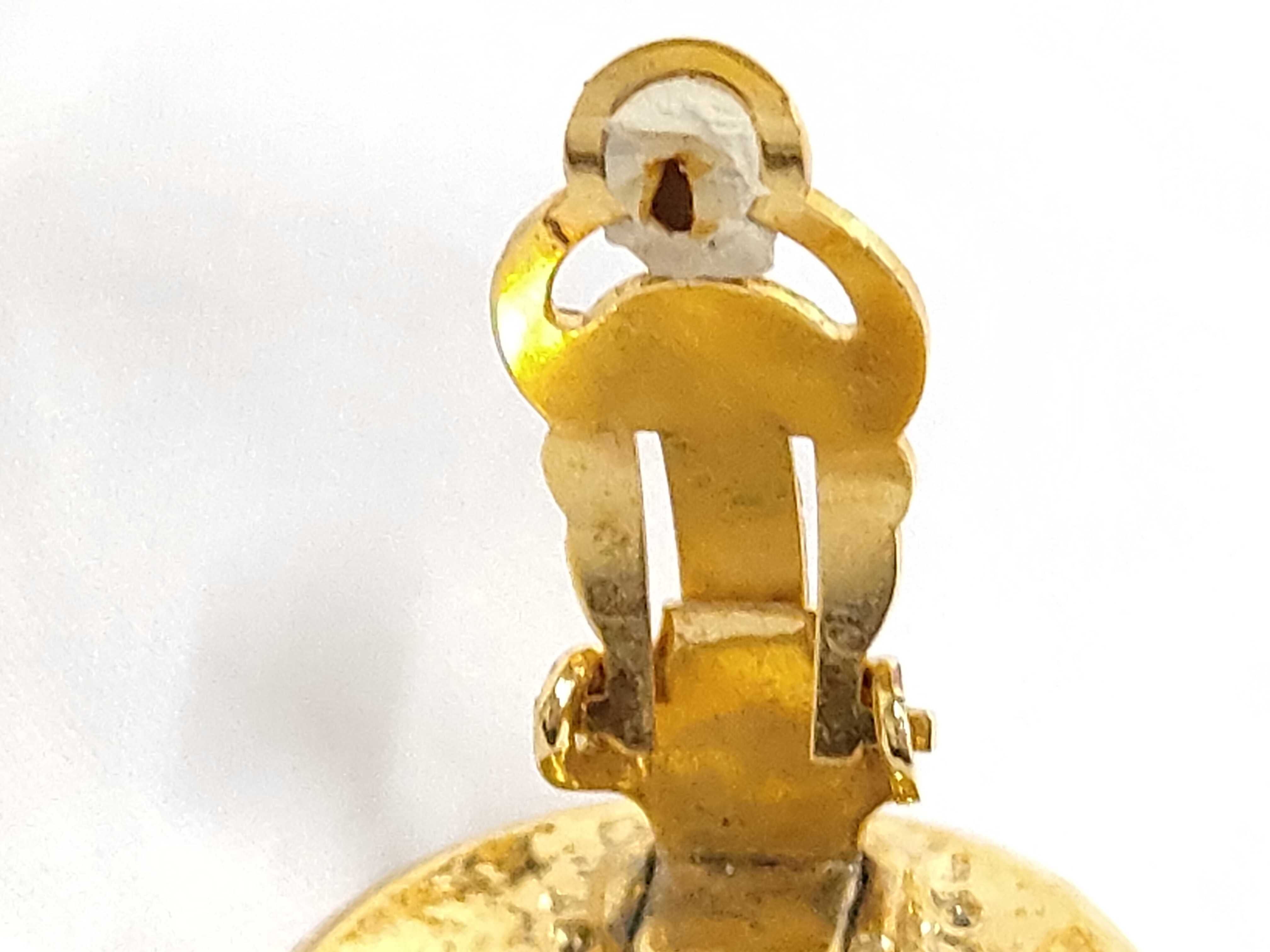 94P / Earrings — view 9