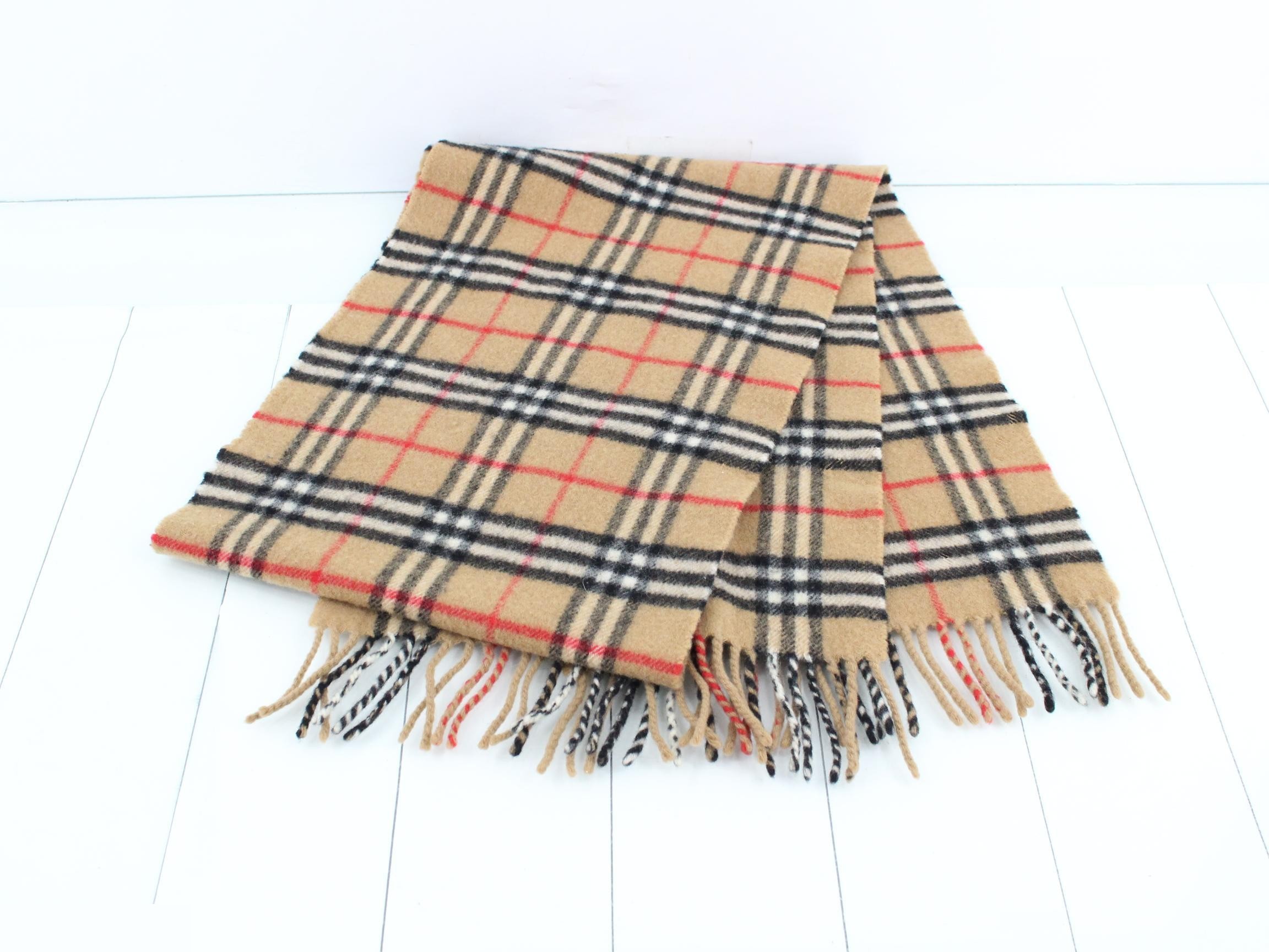 Other lines: Small items, accessories, and scarves — view 3