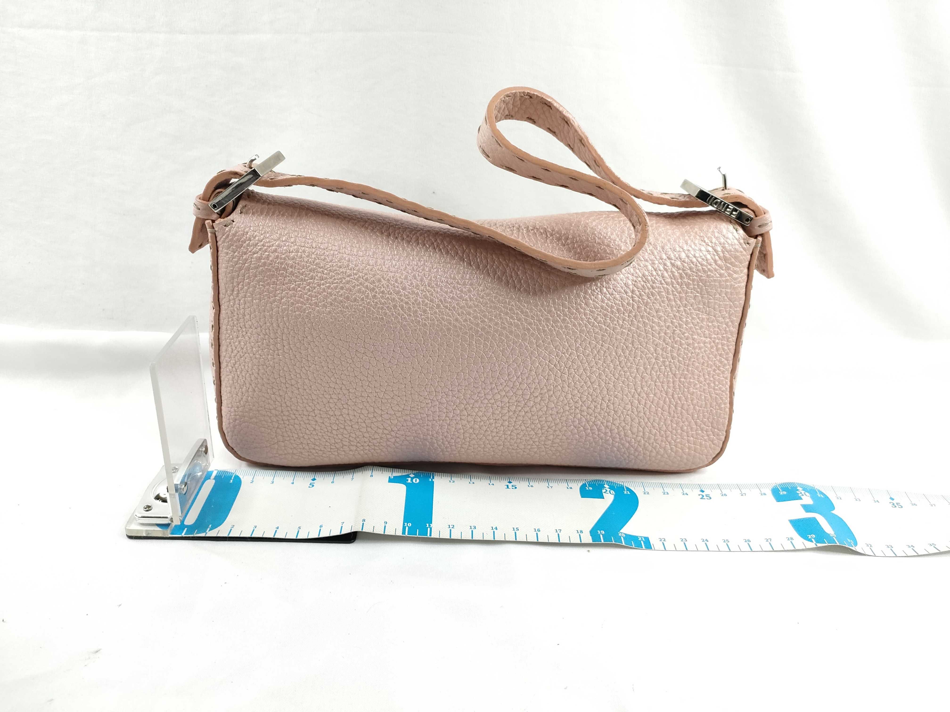 Mamma Fendi Selleria Mamma Bucket Shoulder Bag — view 2