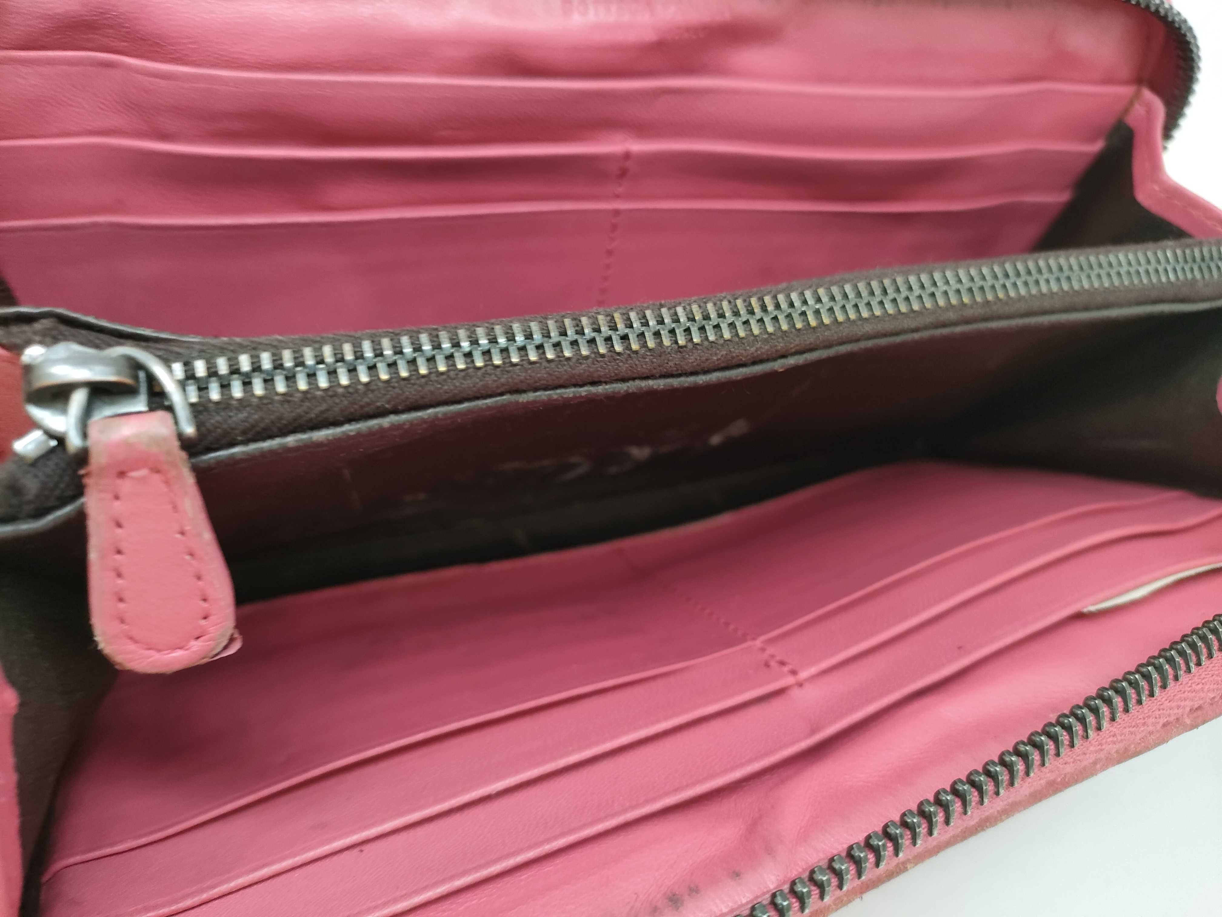 Quilted Pink Round Zip Wallet — view 7