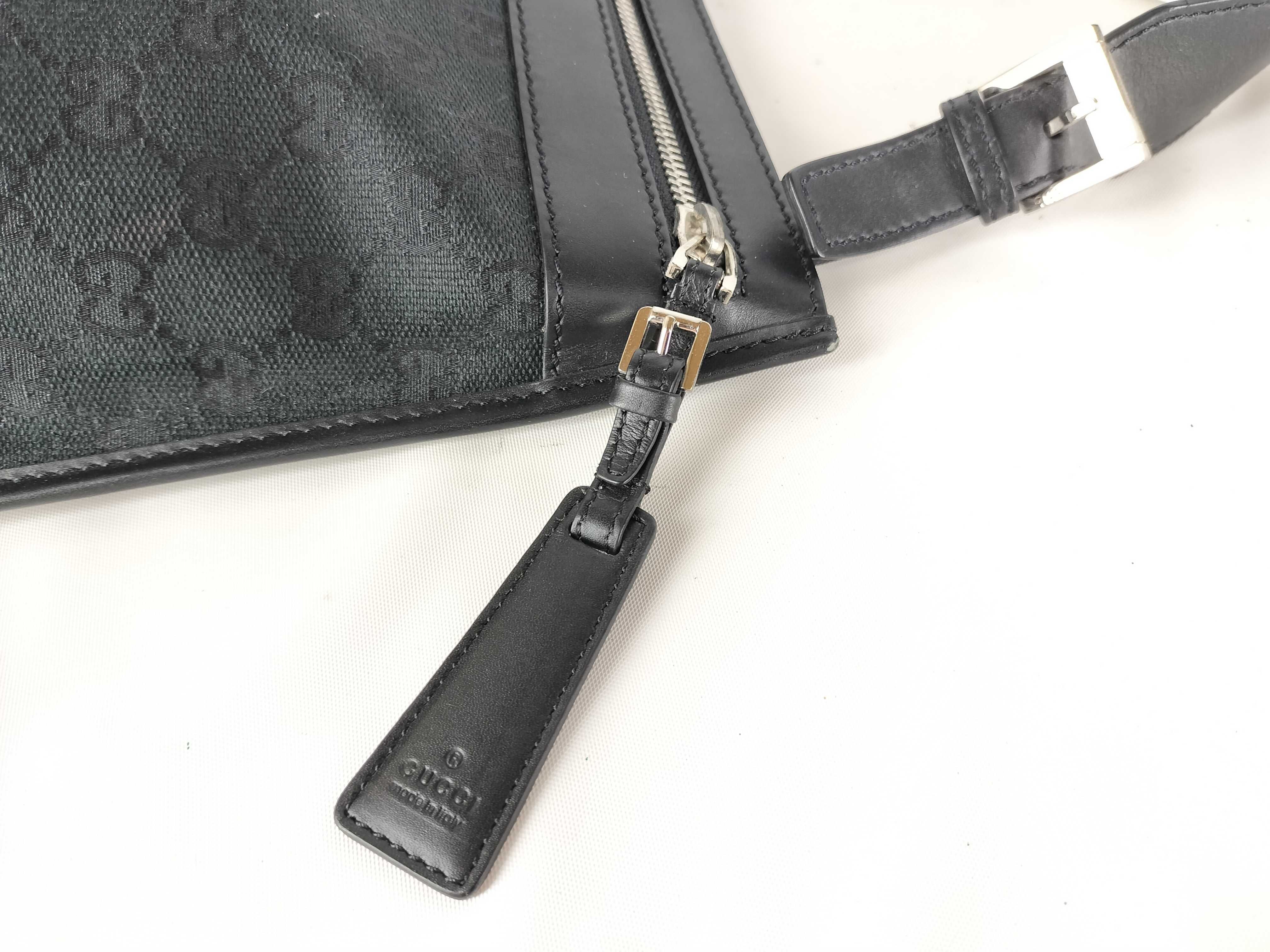 GG Canvas 92562 Shoulder Bag — view 9
