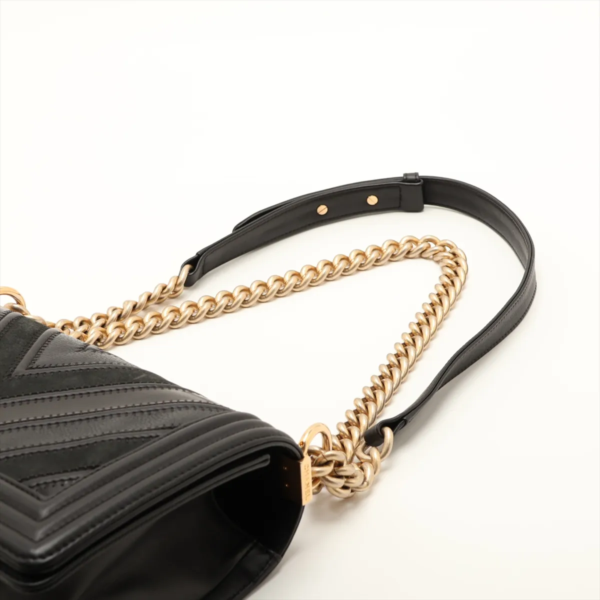Boy Chanel 25 Leather Chain Shoulder Bag, V-stitch Chevron, Black with Gold Hardware, 22470125, Serial Number 22, A67086 — view 5