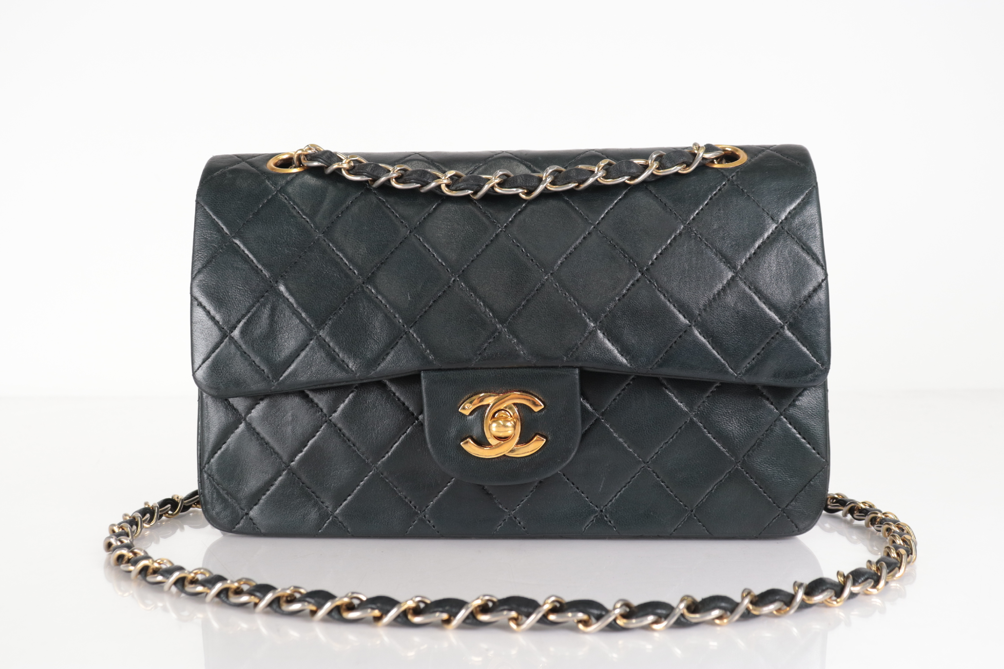 W-Flap 23 Lambskin Chain Shoulder Bag (Serial Number 0) — view 2
