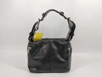 leather one-shoulder bag
