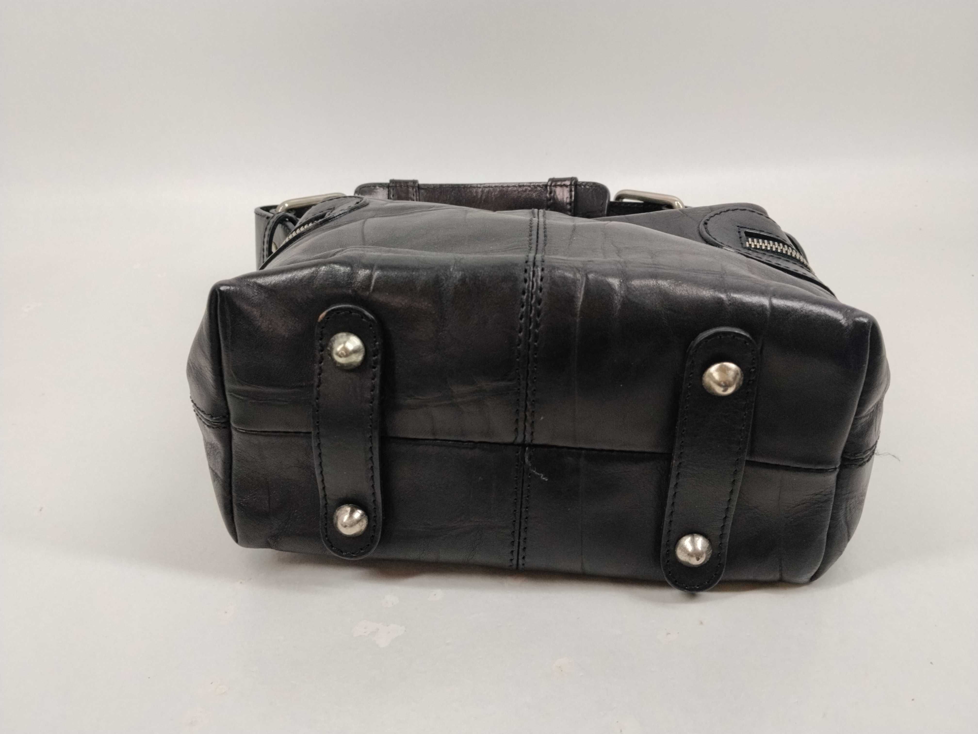 leather one-shoulder bag — view 9
