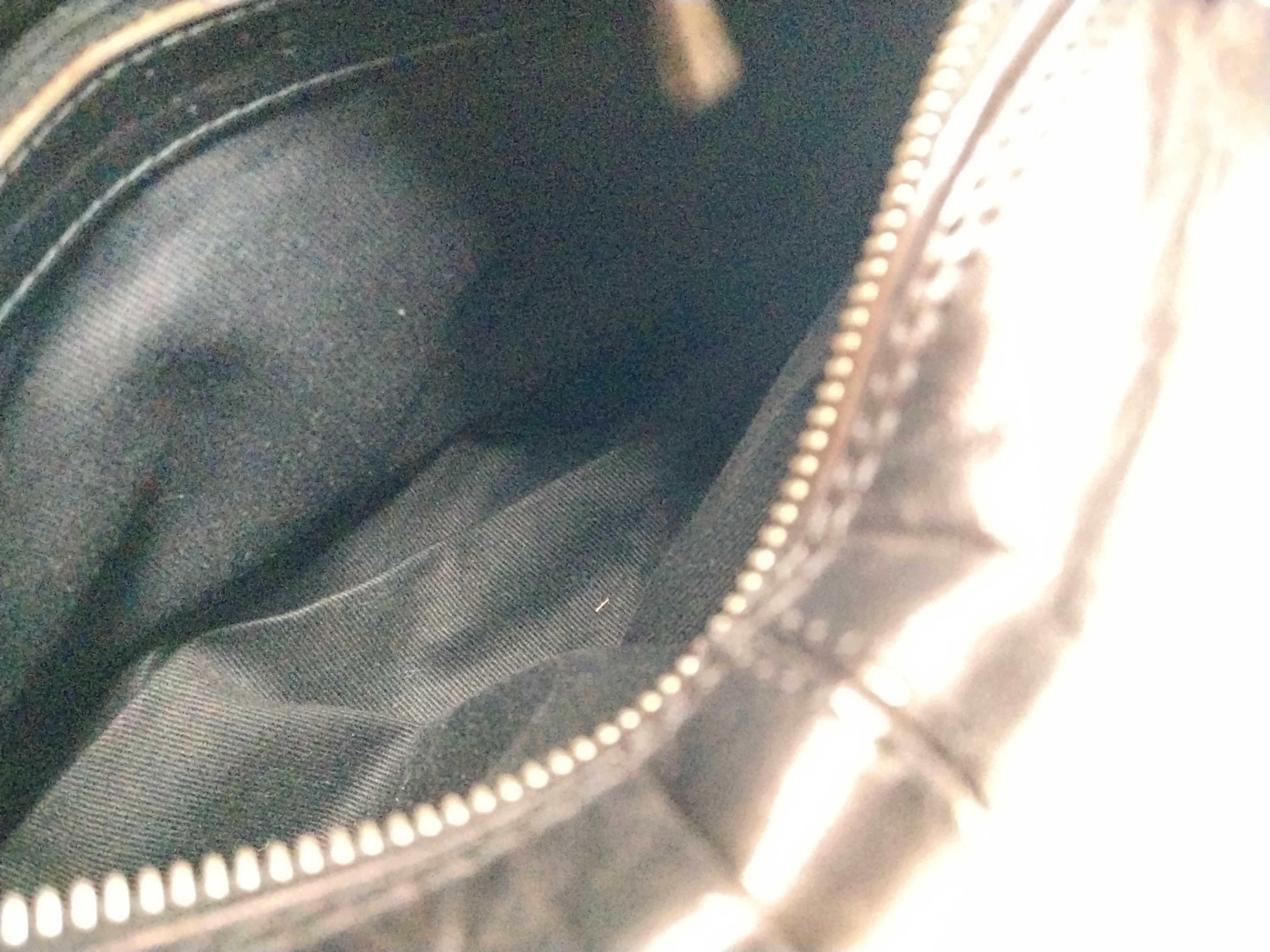 leather one-shoulder bag — view 10