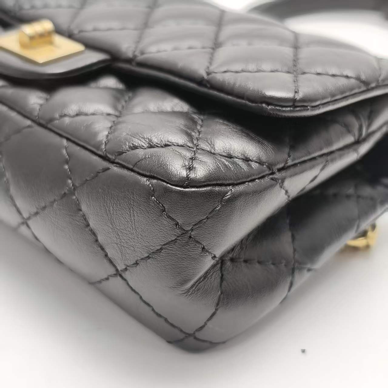 【*Shipped from: China*】CHANEL 2.55 Leather Waist Bag 26307470 — view 5