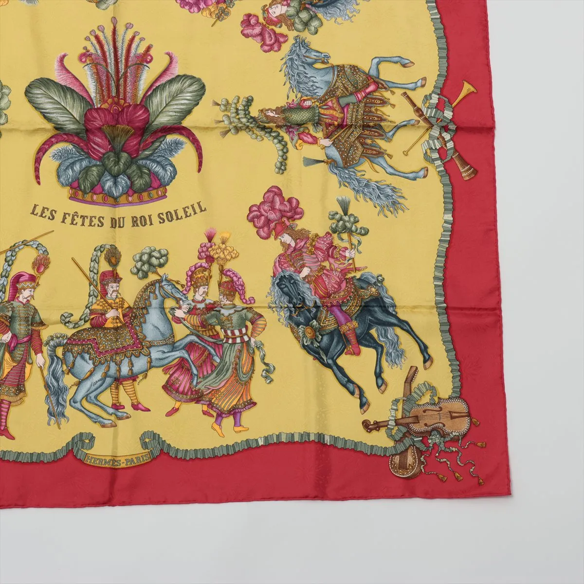 Carre 90 LES FETES DU ROI SOLEIL Celebration of the Sun King Scarf Silk Red Tag — view 4