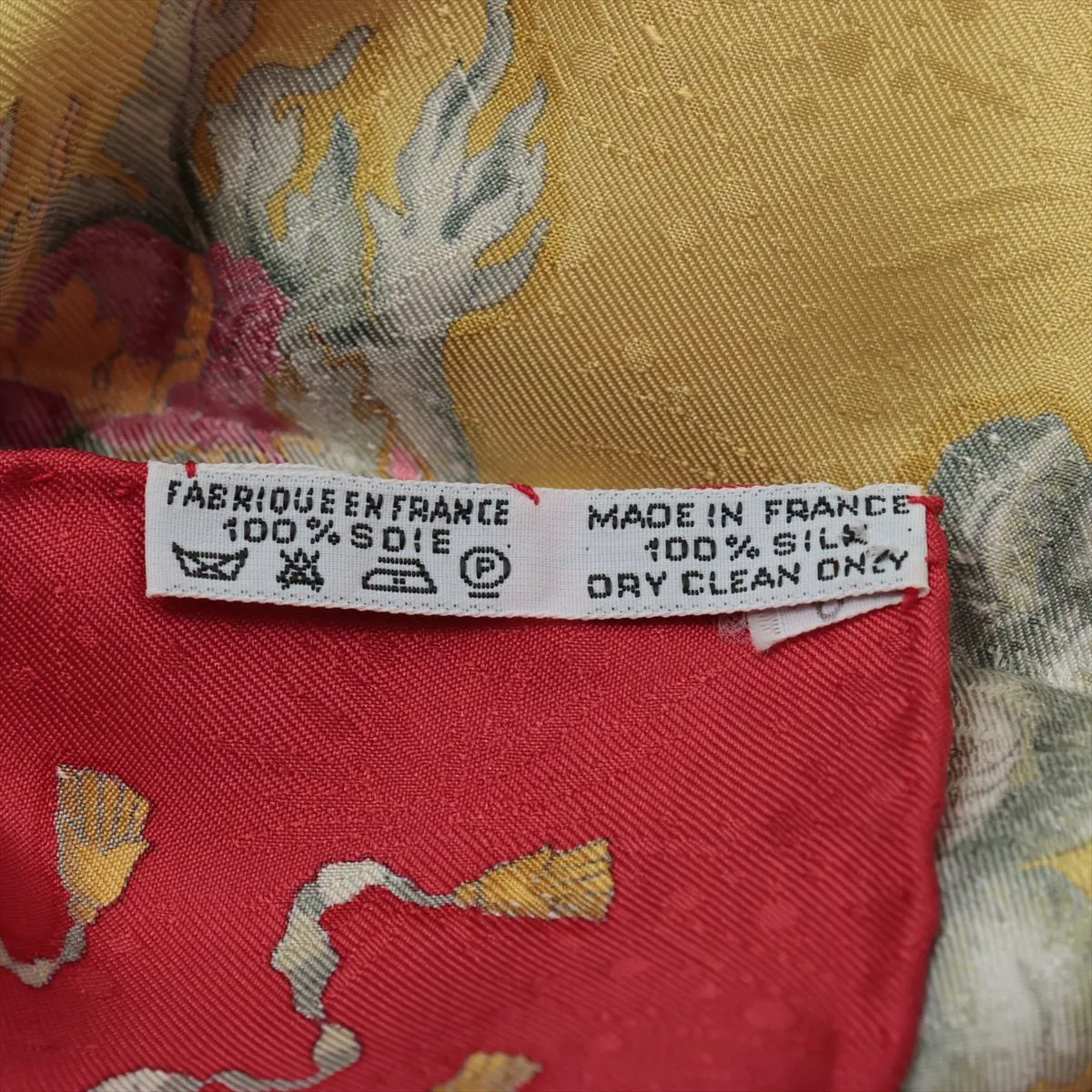 Carre 90 LES FETES DU ROI SOLEIL Celebration of the Sun King Scarf Silk Red Tag — view 7
