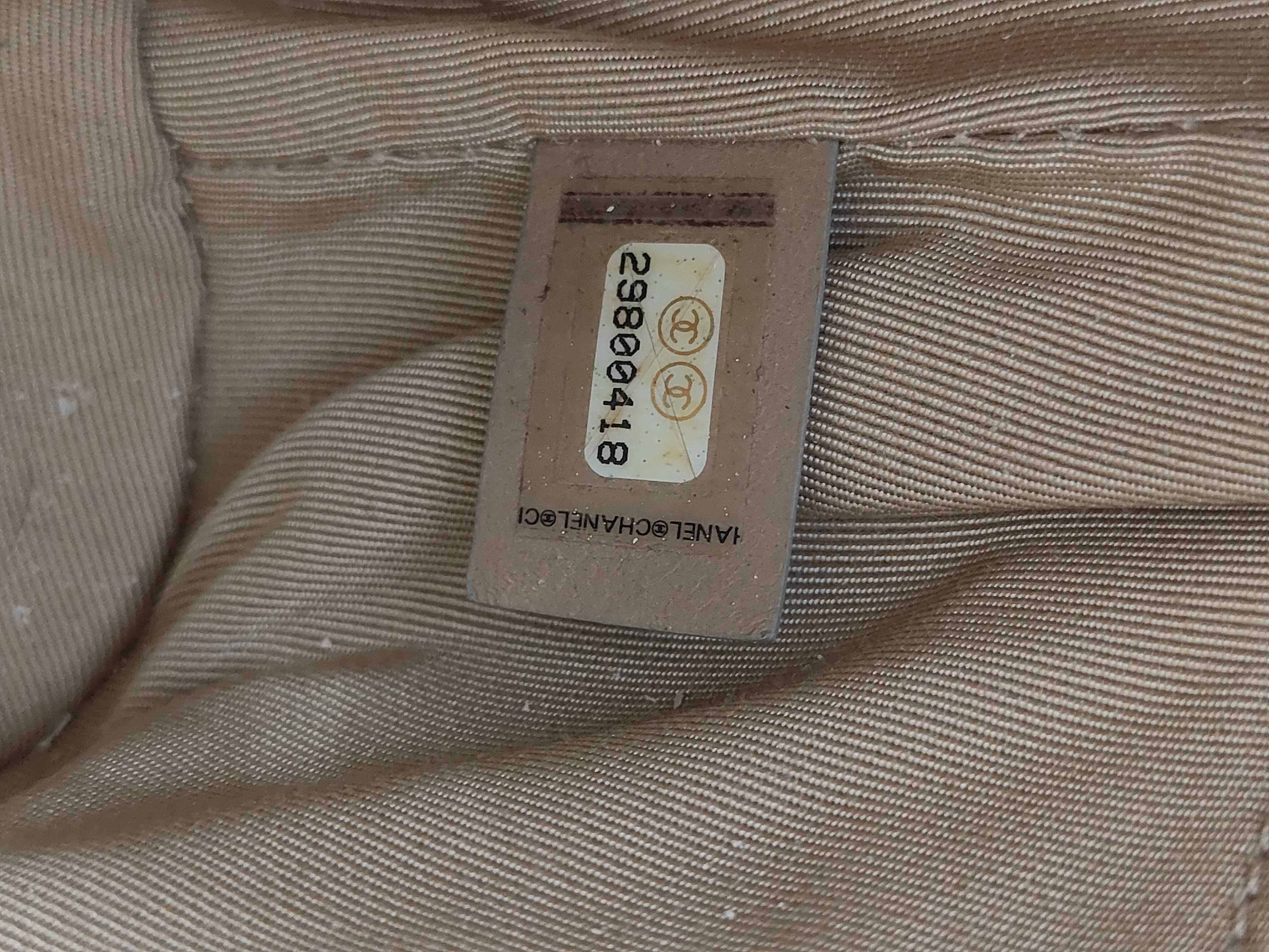 Gabrielle de Small, serial number 29, calfskin, white, gold and silver hardware, shoulder bag — view 10