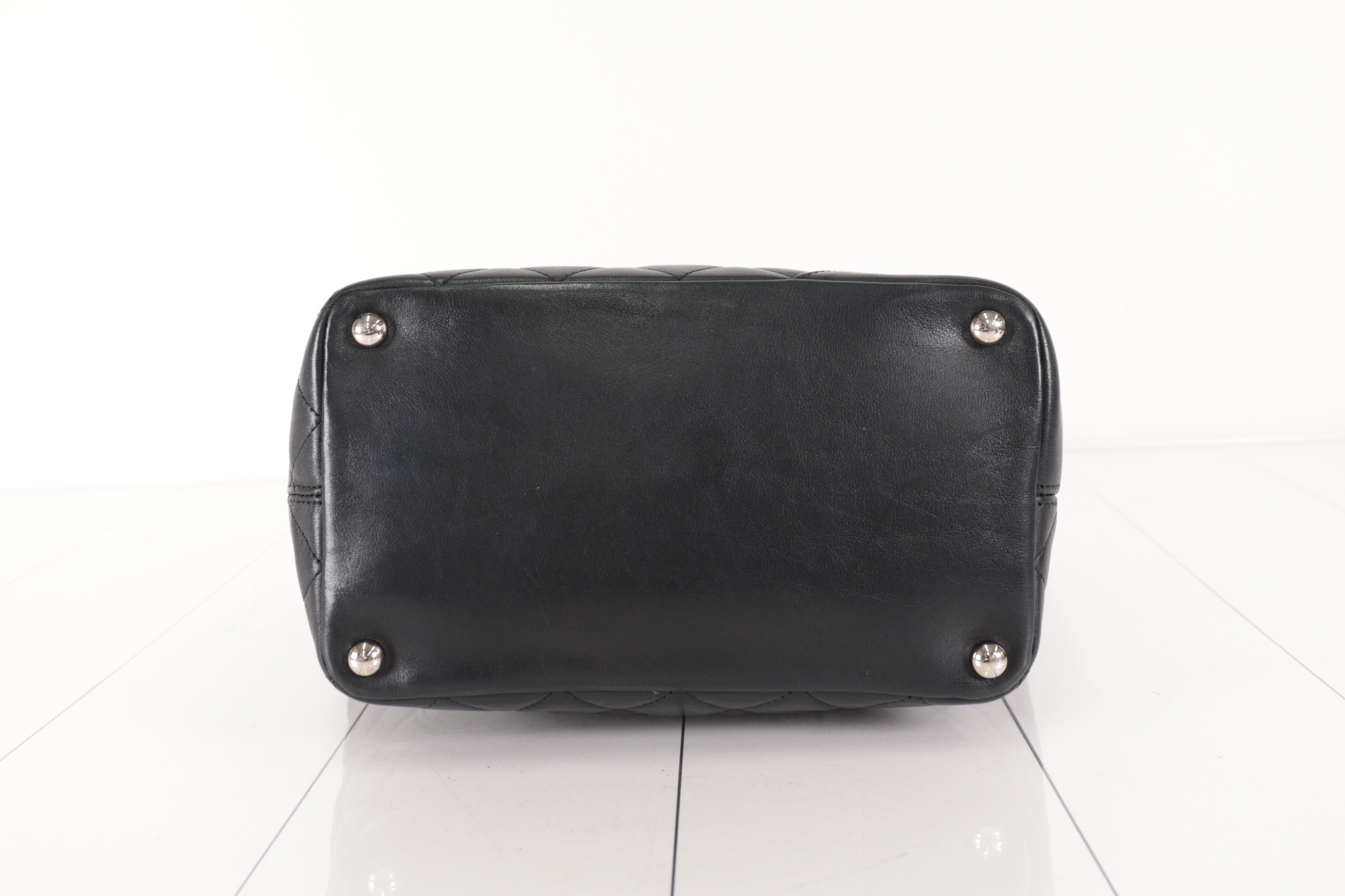 Lamb Small Tote Bag, Unit #8 — view 7