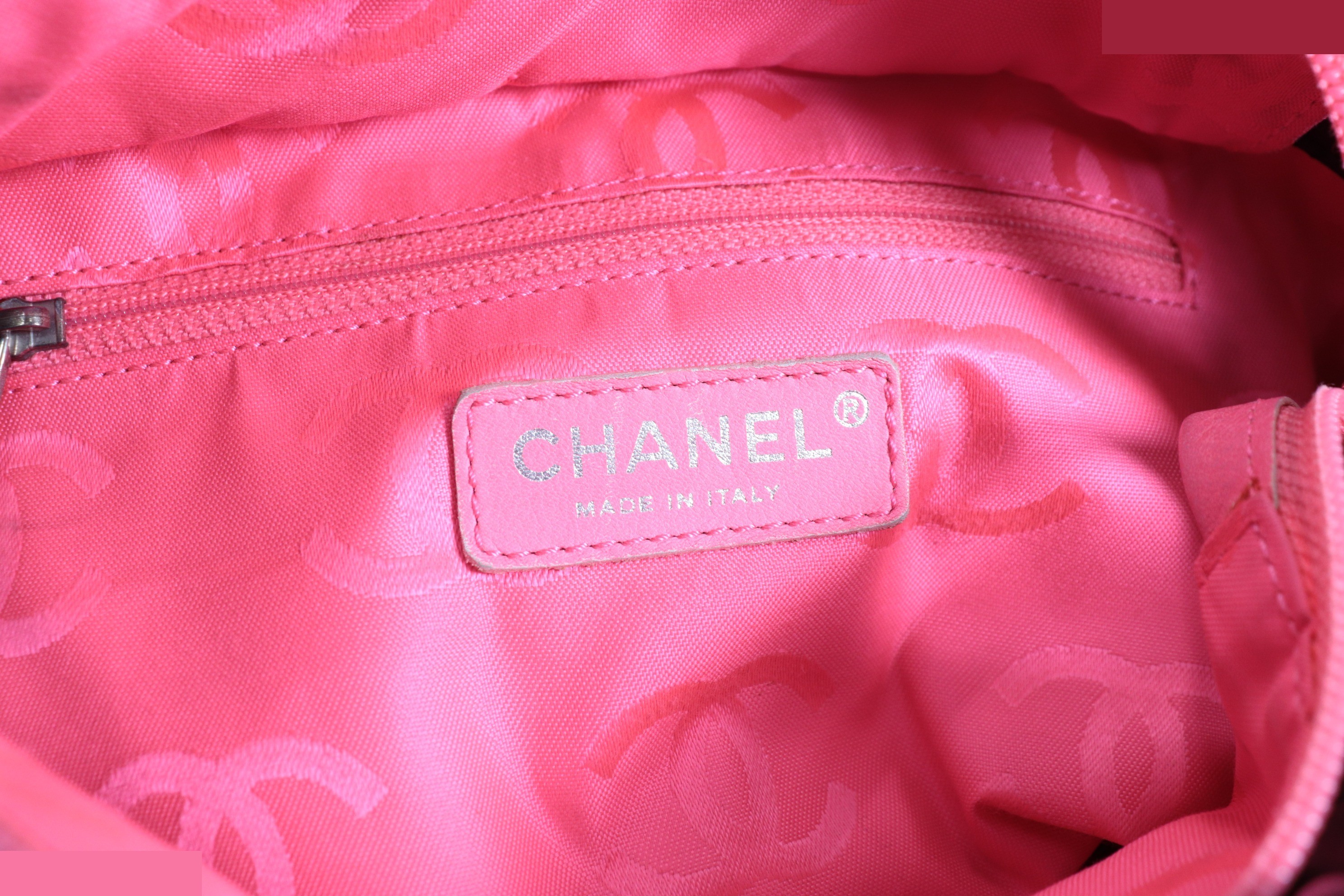 Lamb Small Tote Bag, Unit #8 — view 8