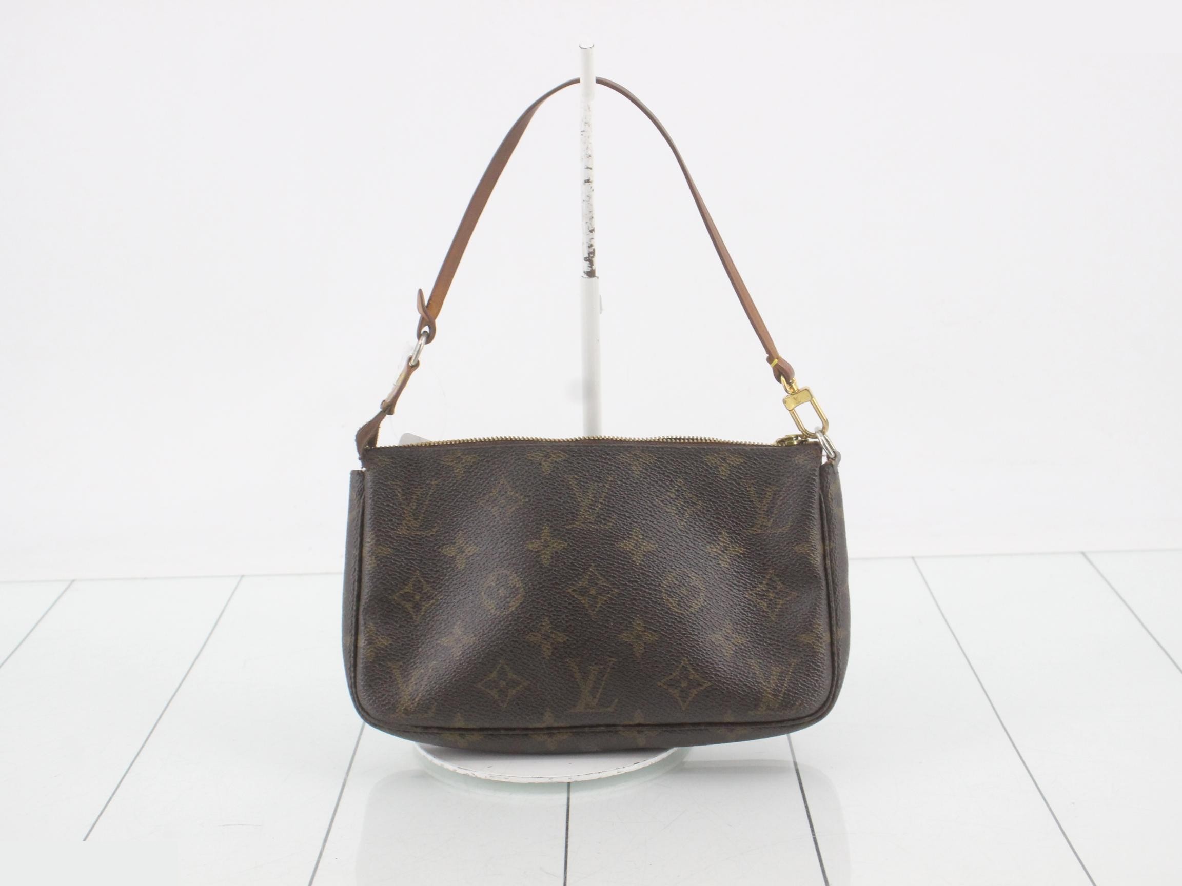 pouch — view 2