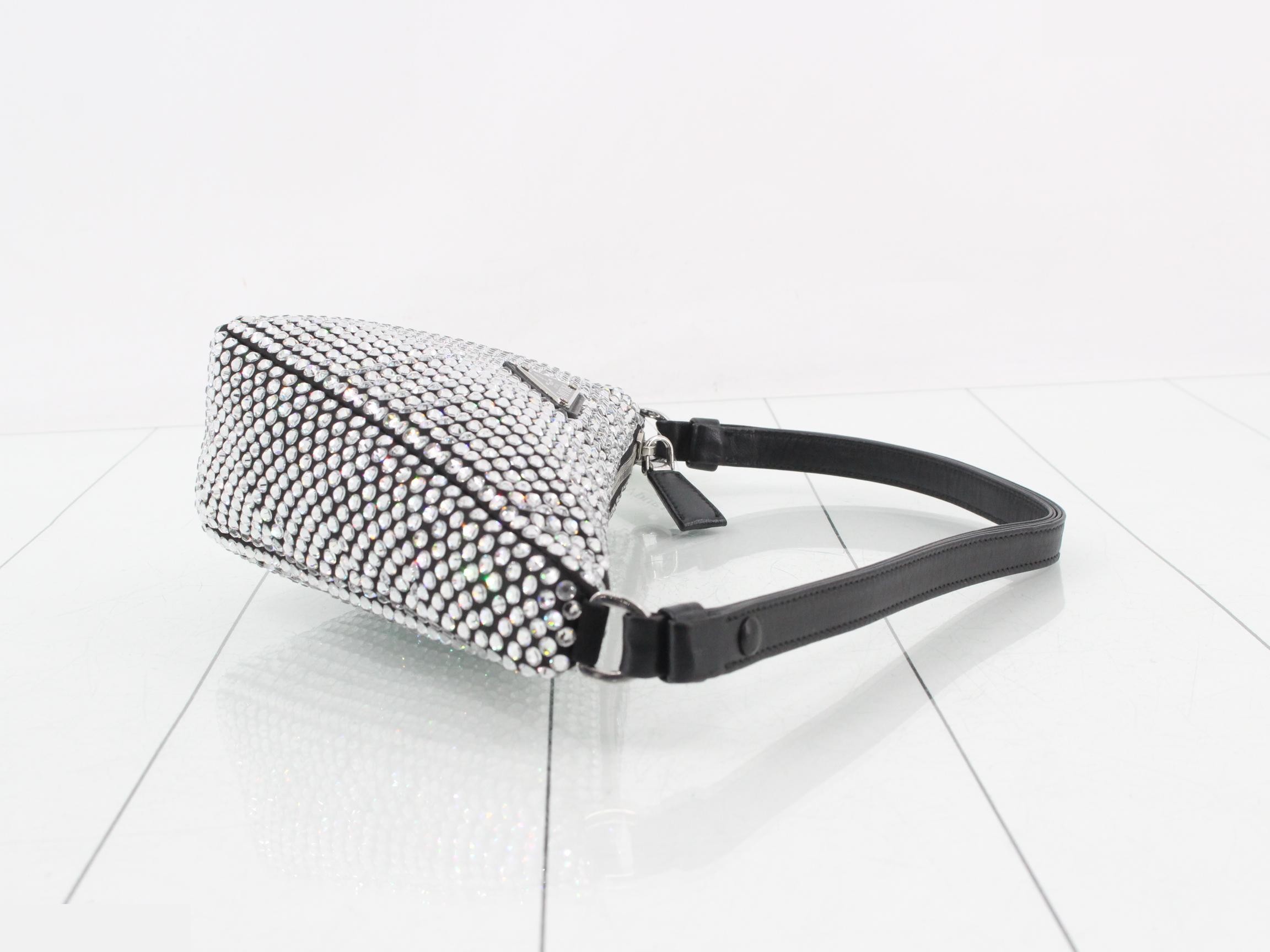 Stone Triangle Plate One-Shoulder Bag — view 3