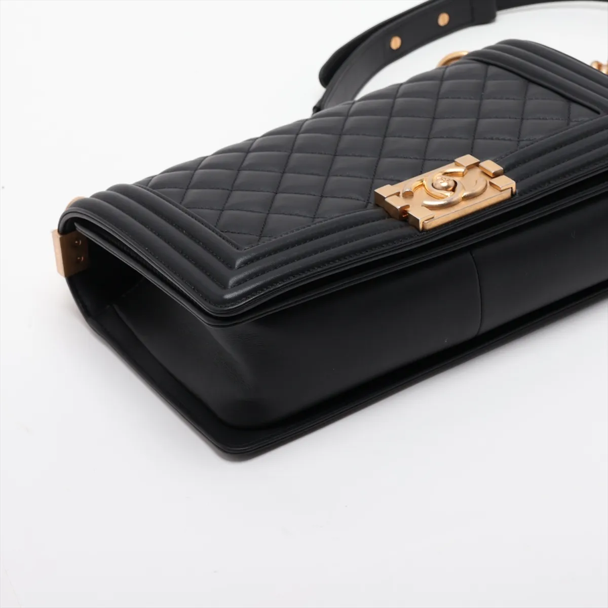 Boy Chanel 25 Lambskin Chain Shoulder Bag, Black with Gold Hardware, 26372447, Serial Number 26, A67086 — view 4