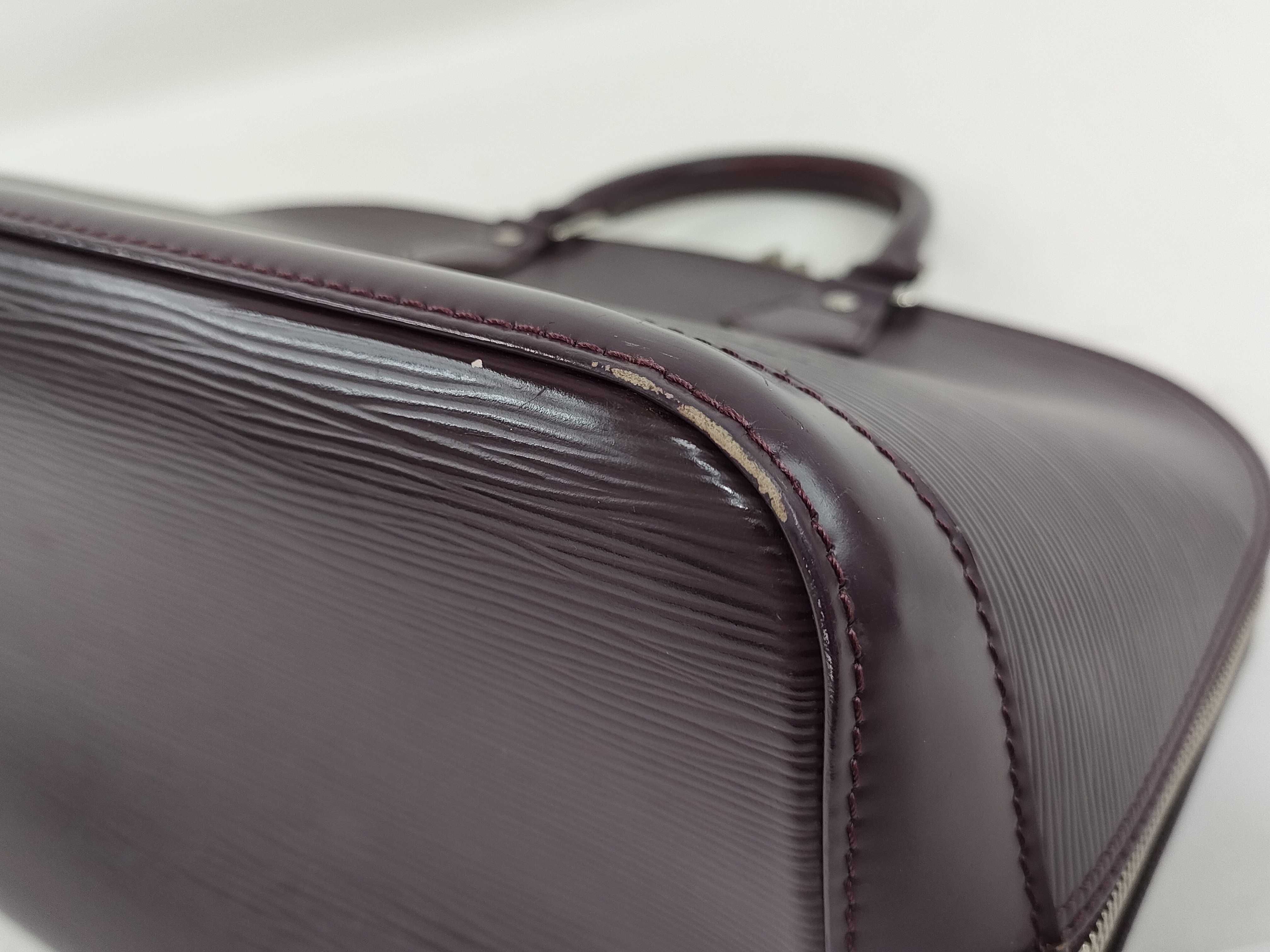 Epi M52147 Alma Handbag — view 4