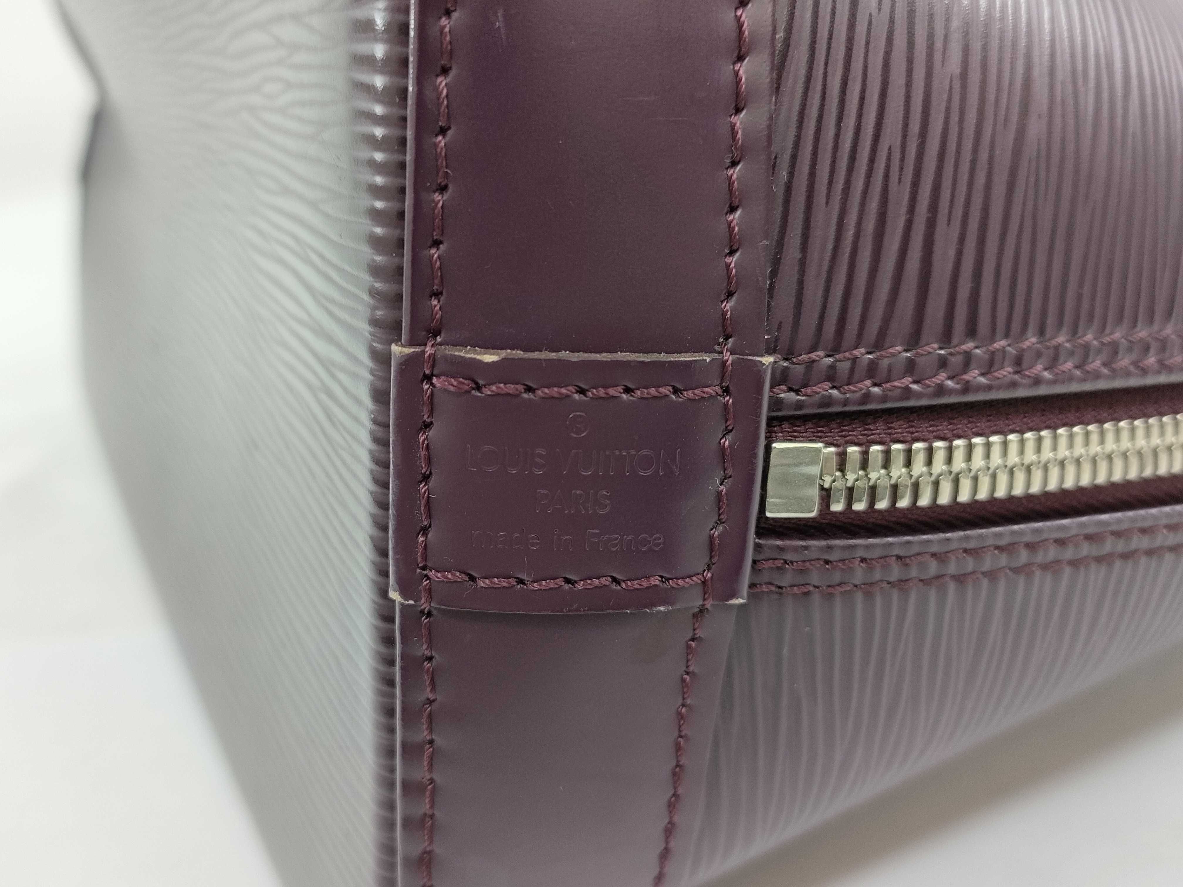Epi M52147 Alma Handbag — view 5