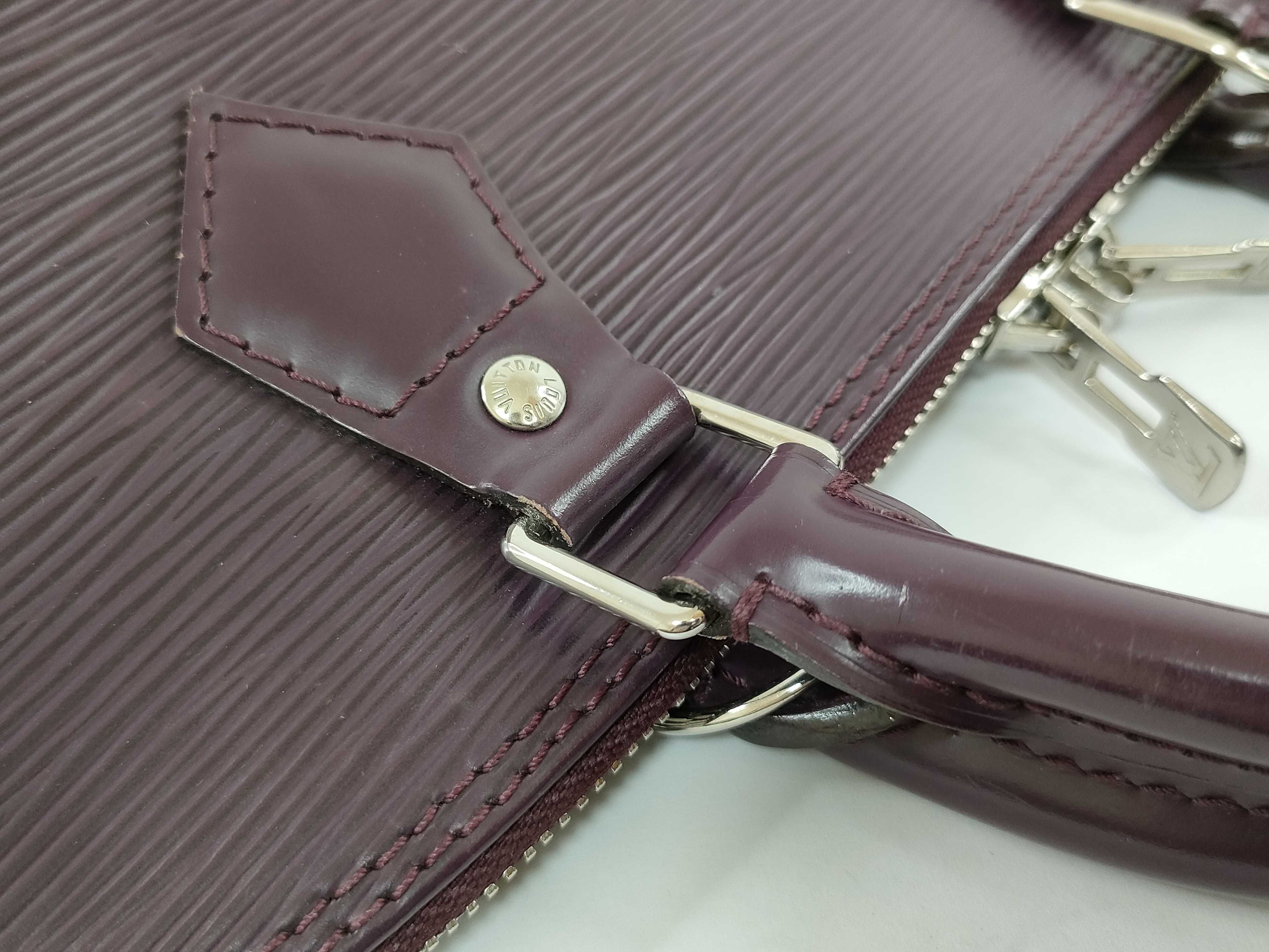 Epi M52147 Alma Handbag — view 8