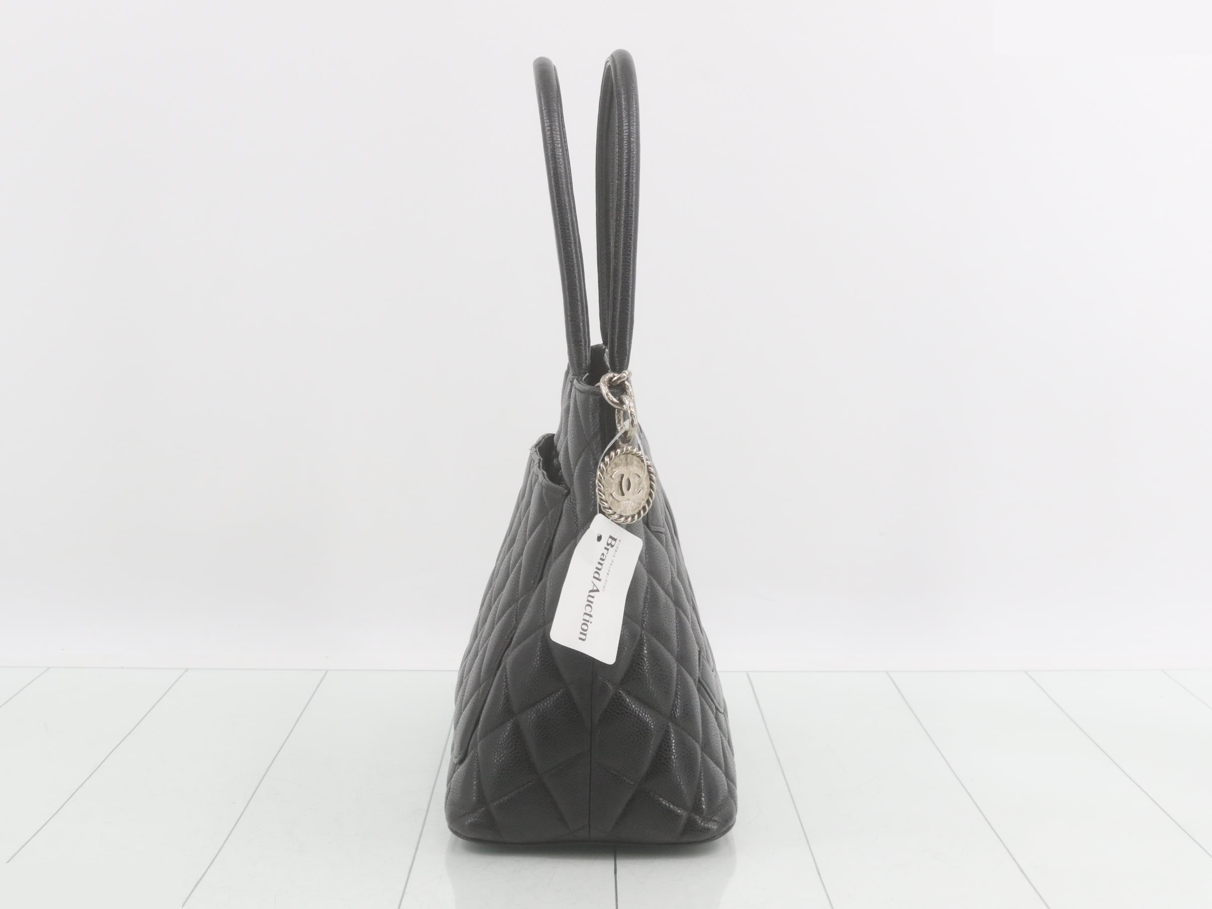 Caviar skin handbag — view 4