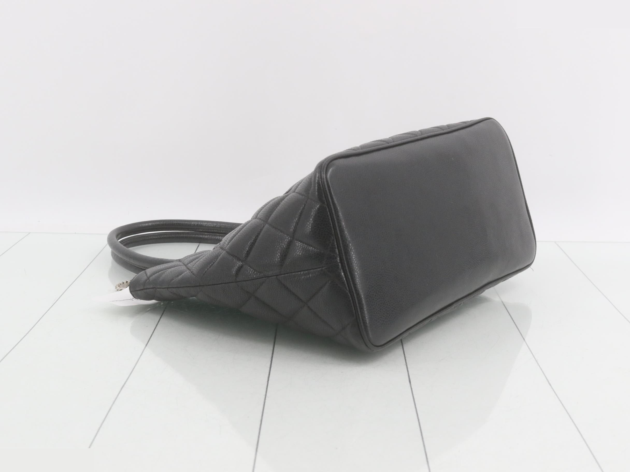 Caviar skin handbag — view 5
