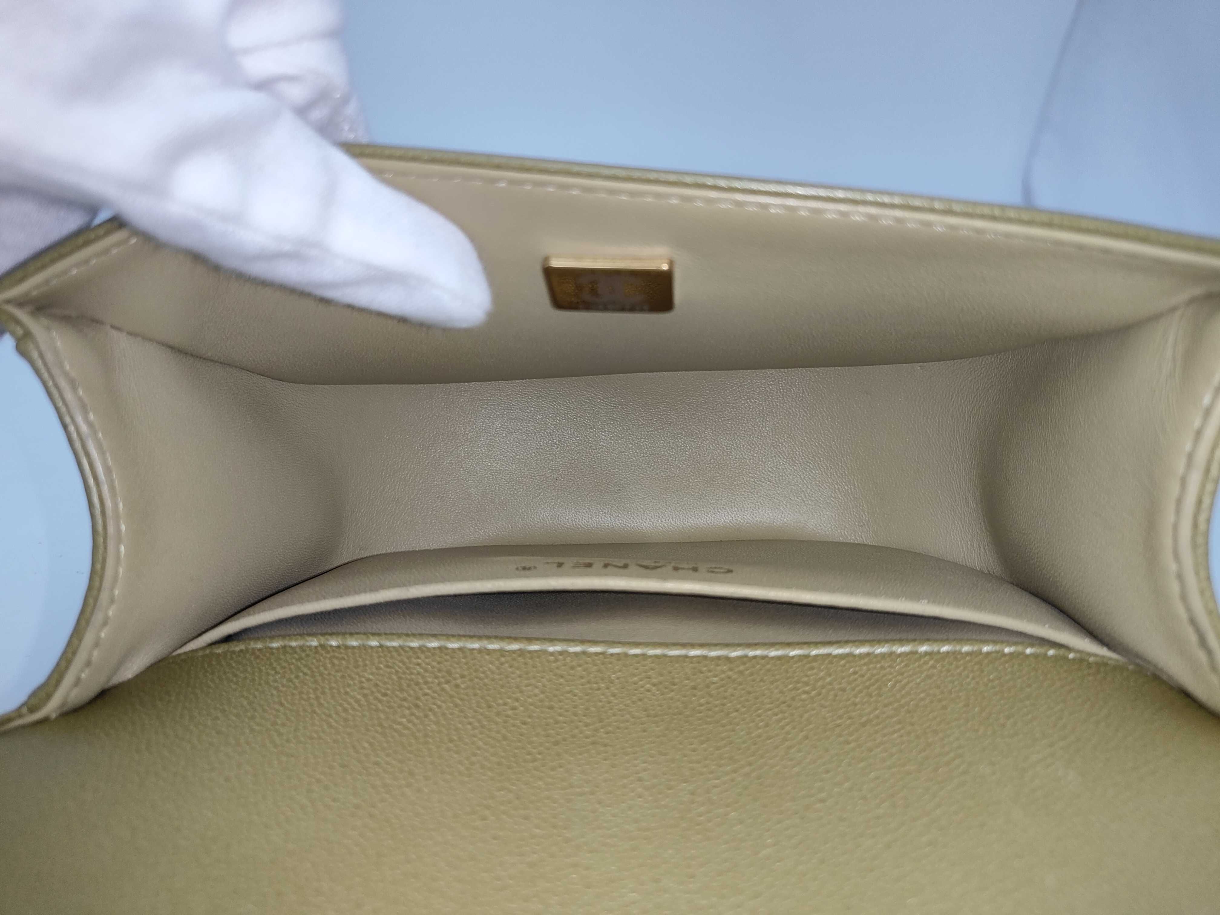 Boy Chanel Chain Shoulder Caviar Shoulder Bag — view 8