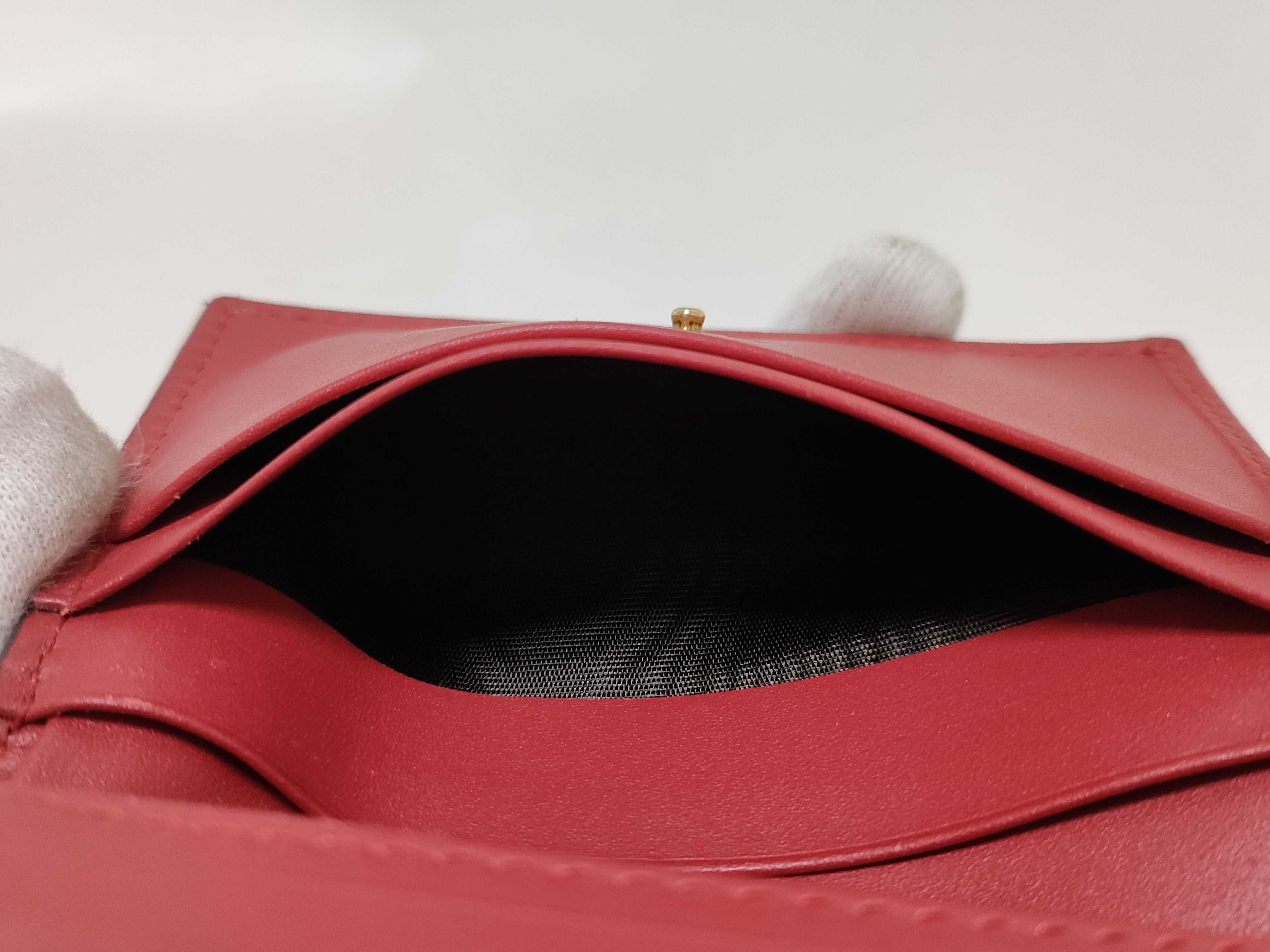 GG Supreme Bi-fold Wallet (476050/525040) - Interlocking G pattern, PVC, Cherry color, Brown tones. Includes box and dust bag. — view 15