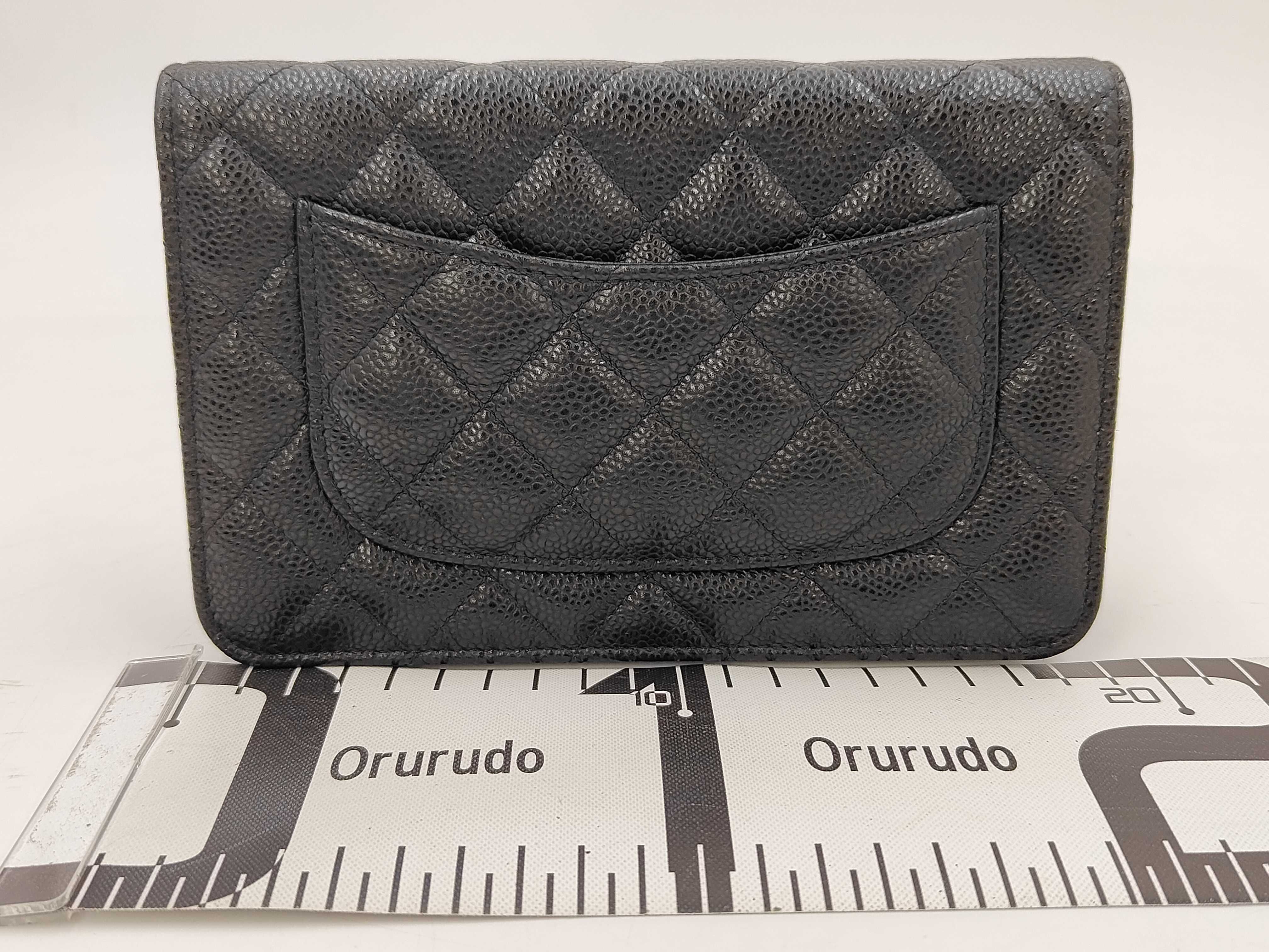 Caviar Skin Coco Mark Chain Wallet Shoulder Bag — view 2