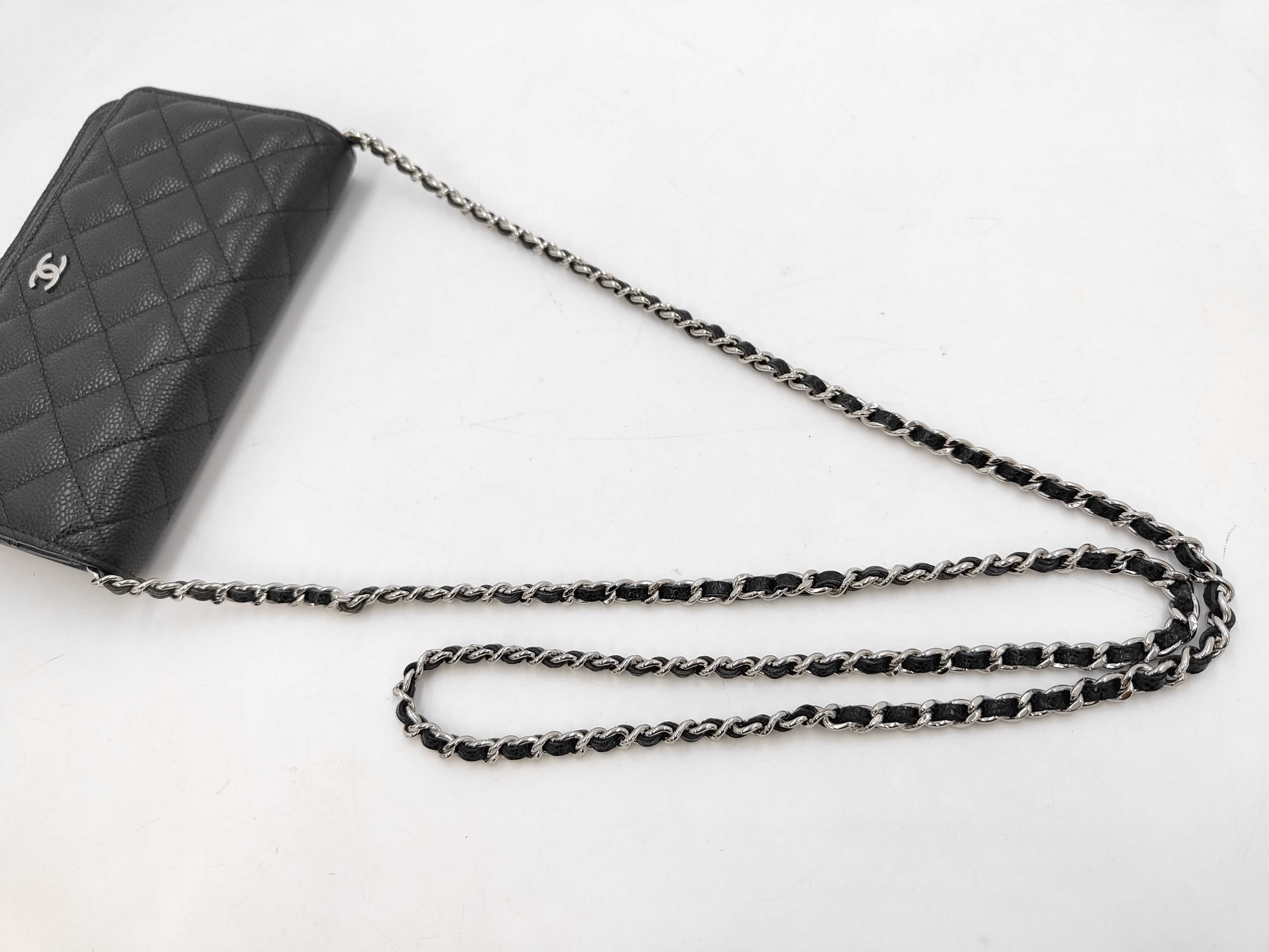 Caviar Skin Coco Mark Chain Wallet Shoulder Bag — view 3