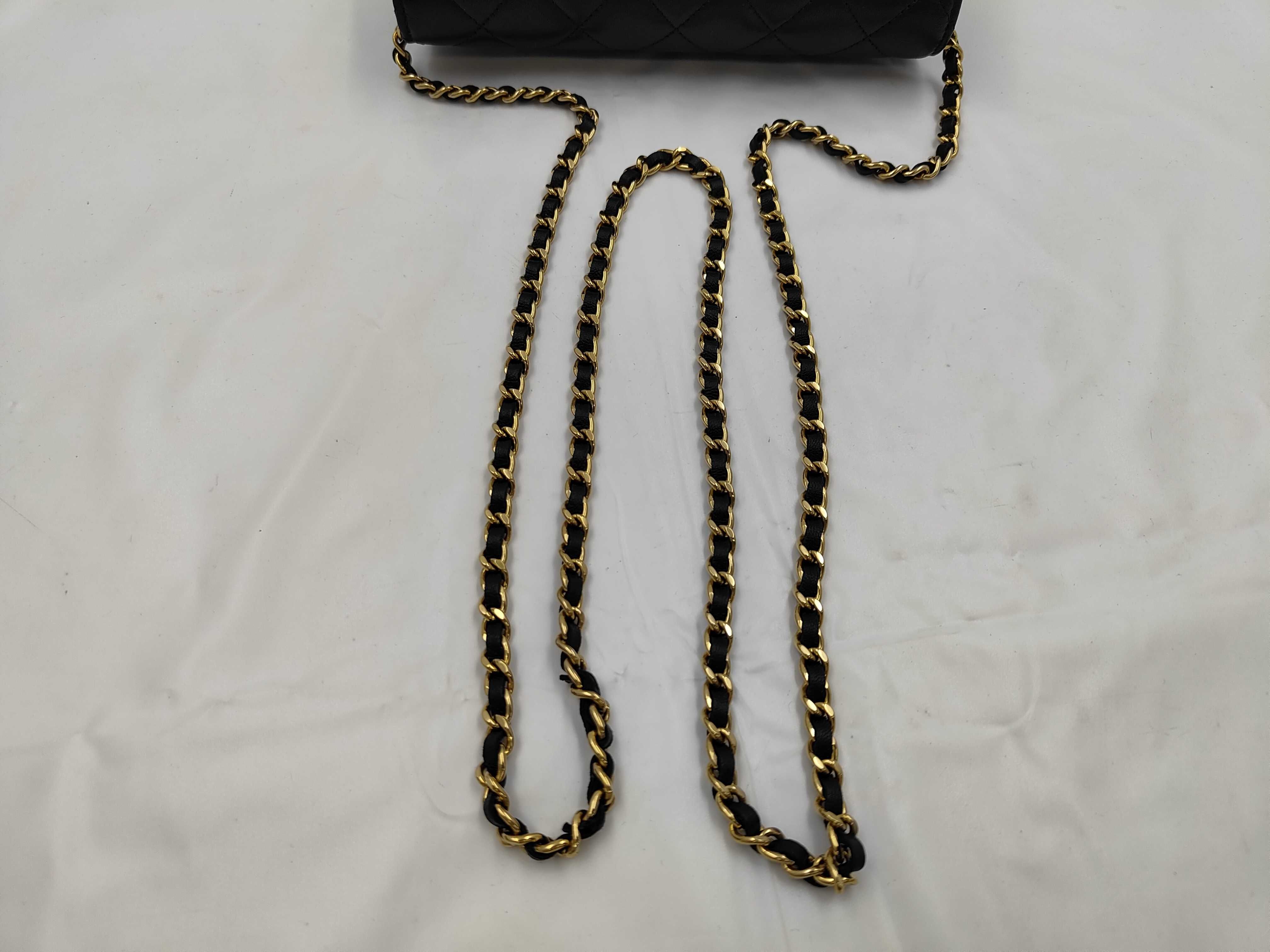 WOC Chain Bag Shoulder Bag — view 3