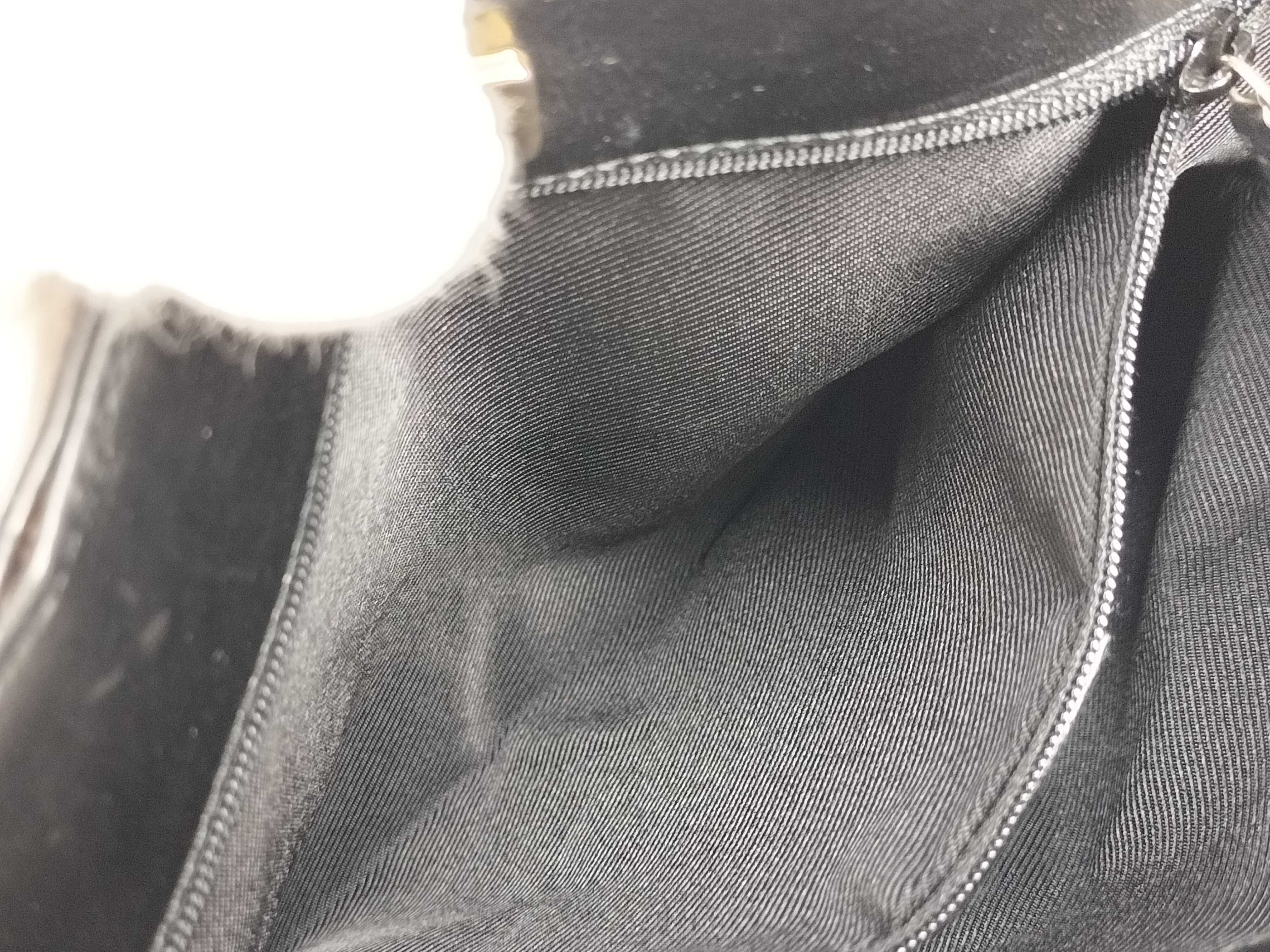 GG Canvas One-Shoulder Bag — view 10